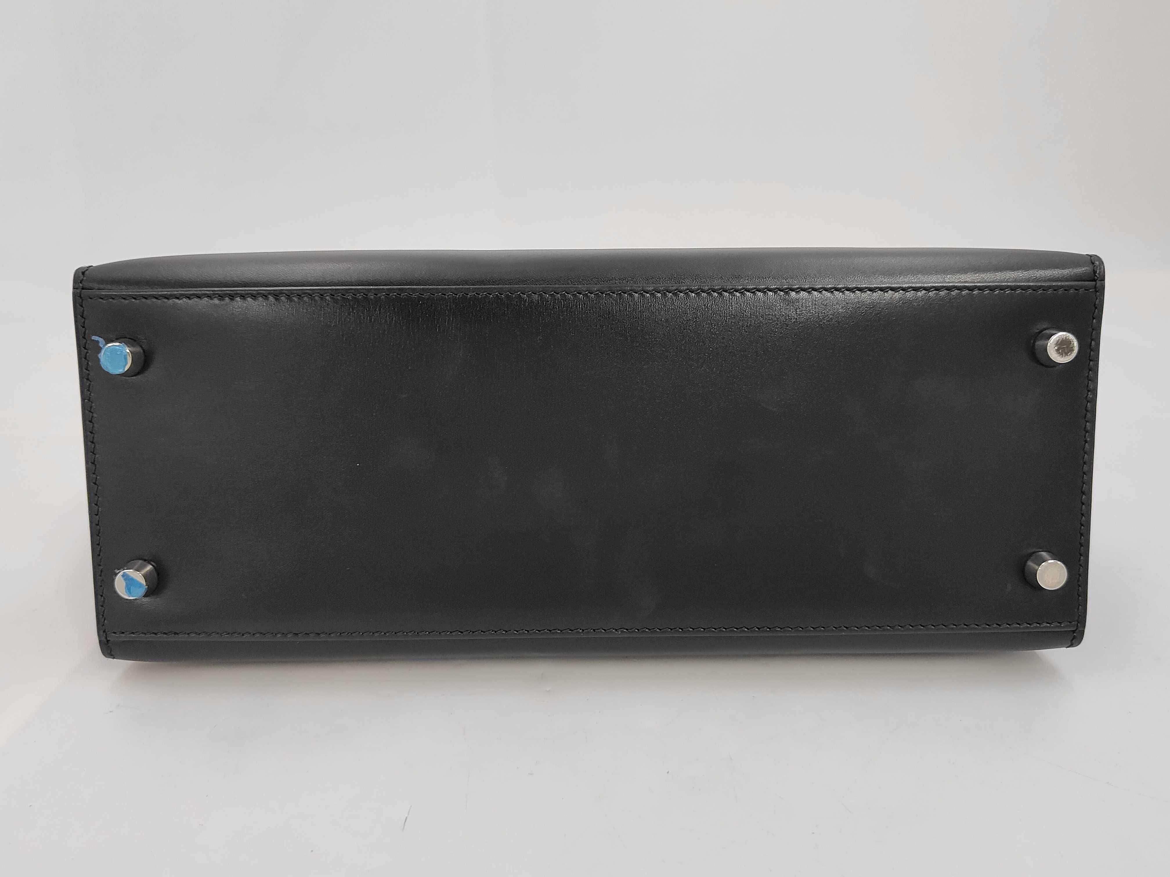 Kelly 28 Box Calf Black Sellier Stitching Silver Hardware (Strap not included) L Handbag — view 6