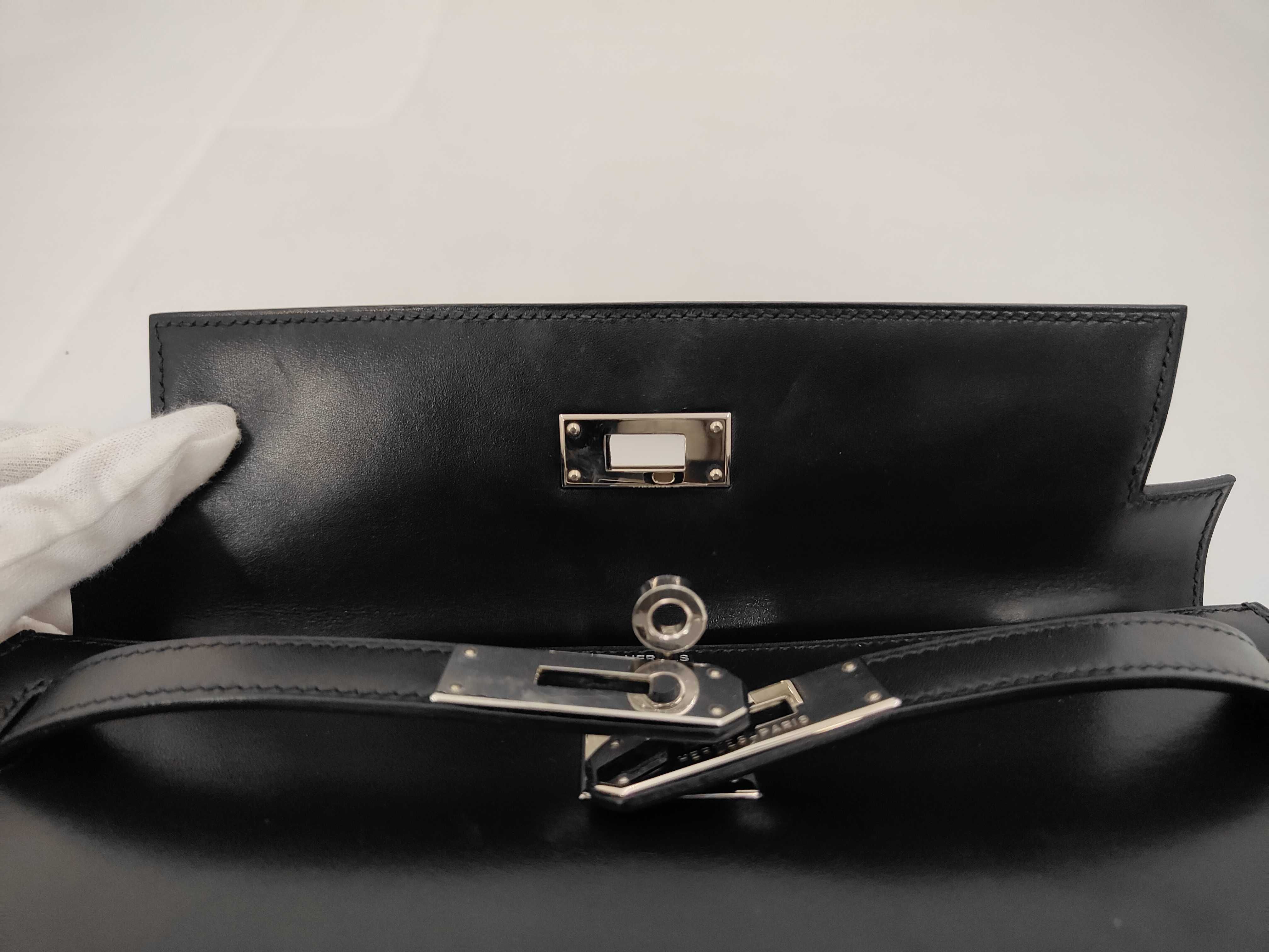 Kelly 28 Box Calf Black Sellier Stitching Silver Hardware (Strap not included) L Handbag — view 8