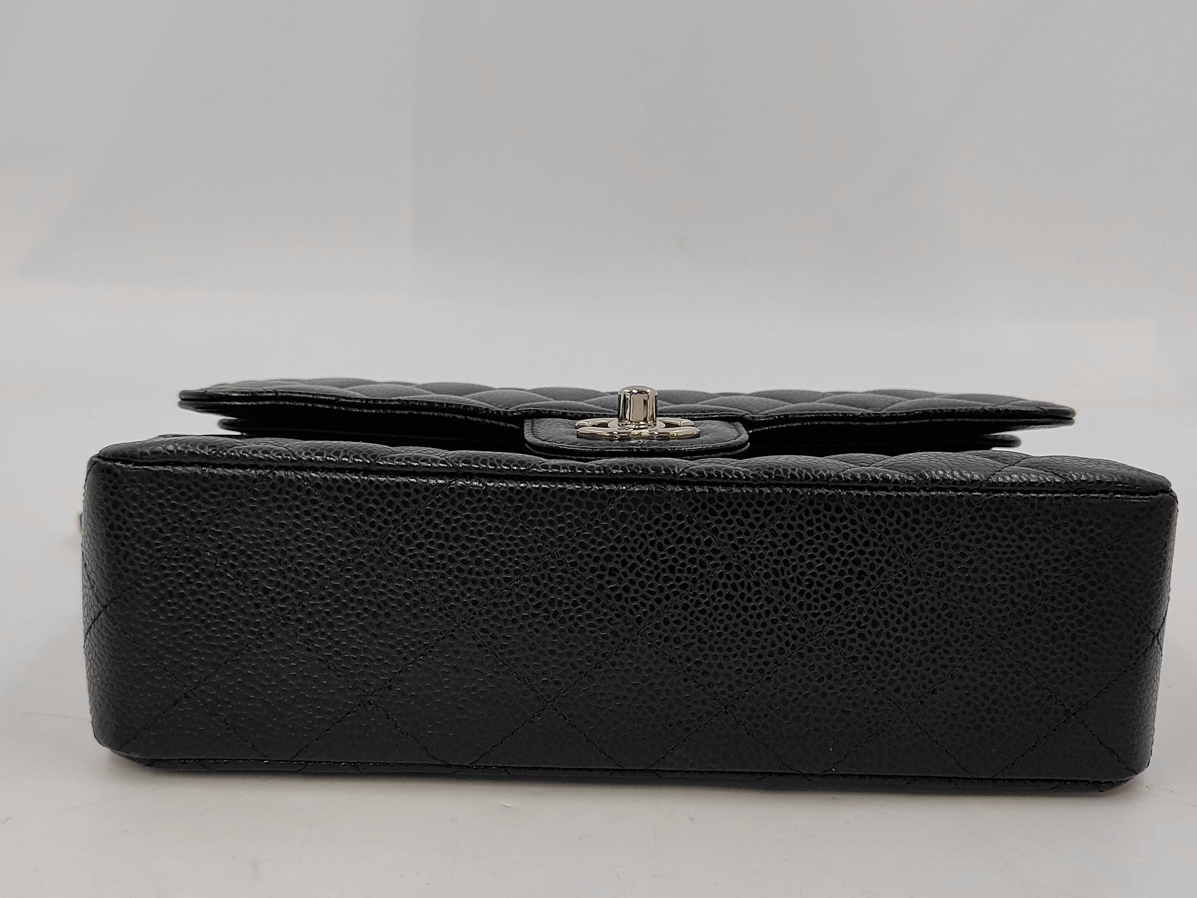 Matelassé 23 Double Flap Double Chain Caviar Shoulder Bag — view 4