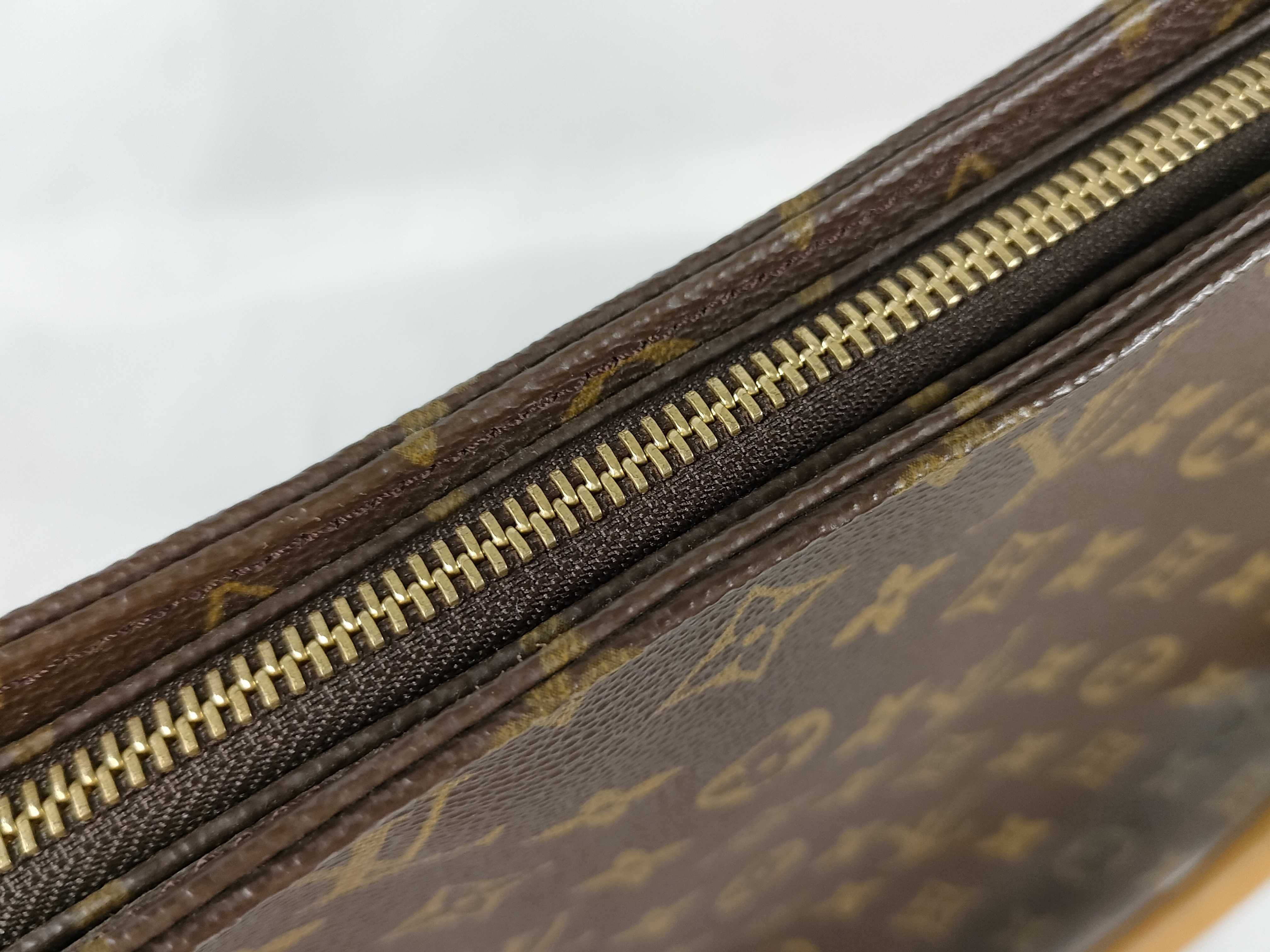 Monogram Louis Vuitton Looping Shoulder Bag — view 8