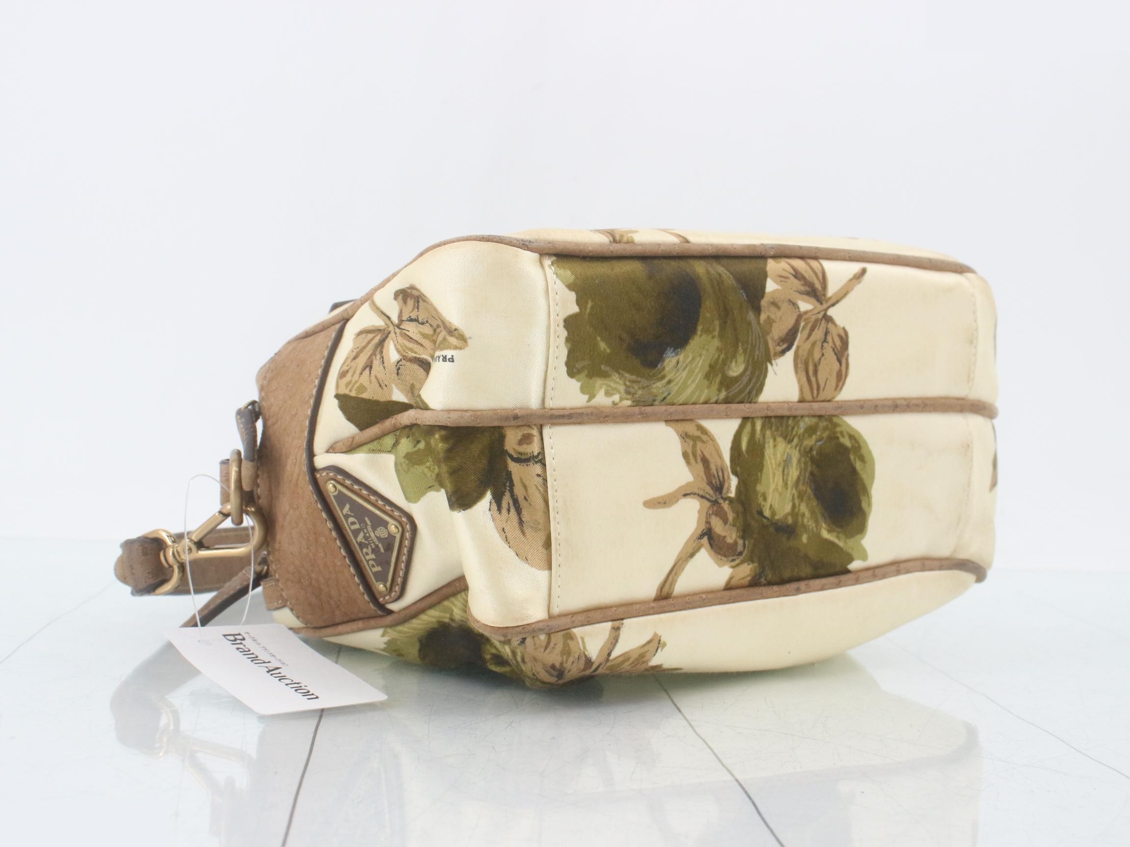 One-shoulder floral print — view 5