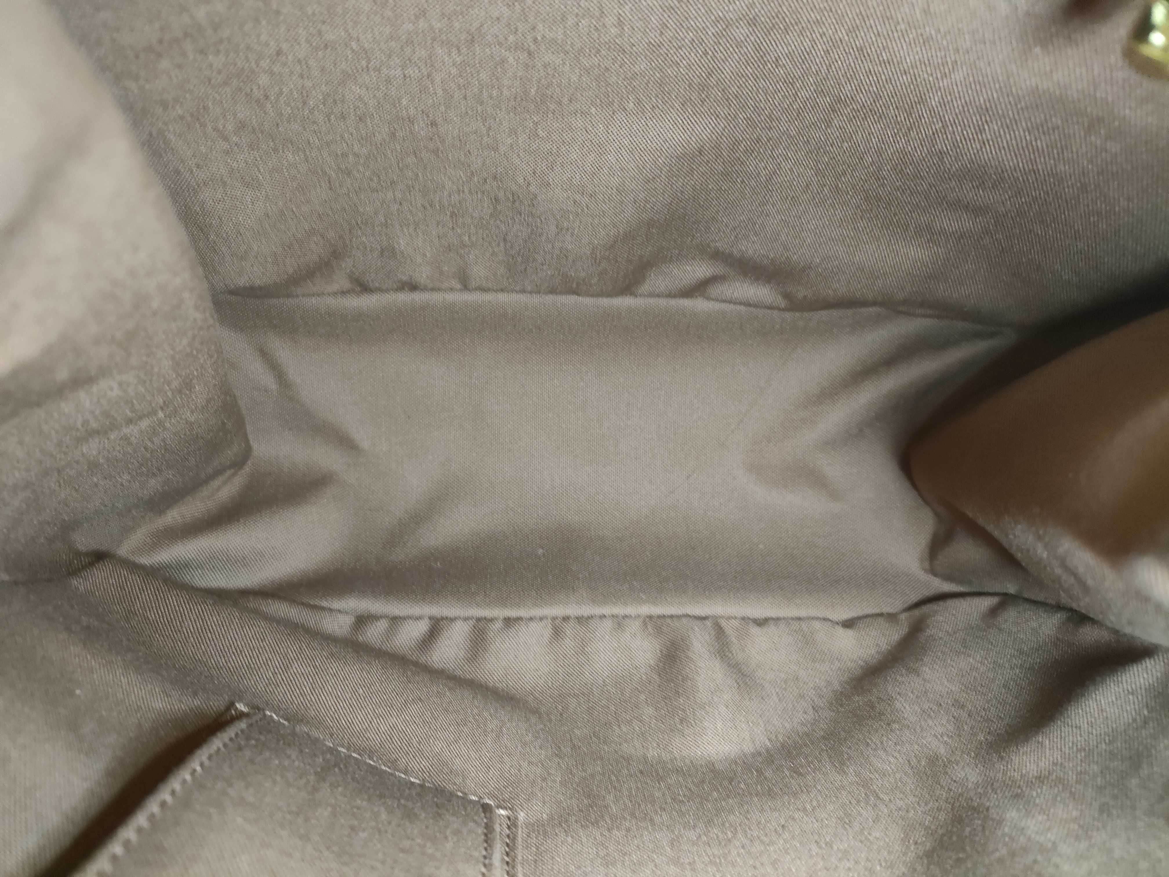 Monogram LV Pumpkin Brown Monogram Medium Tote Bag — view 9