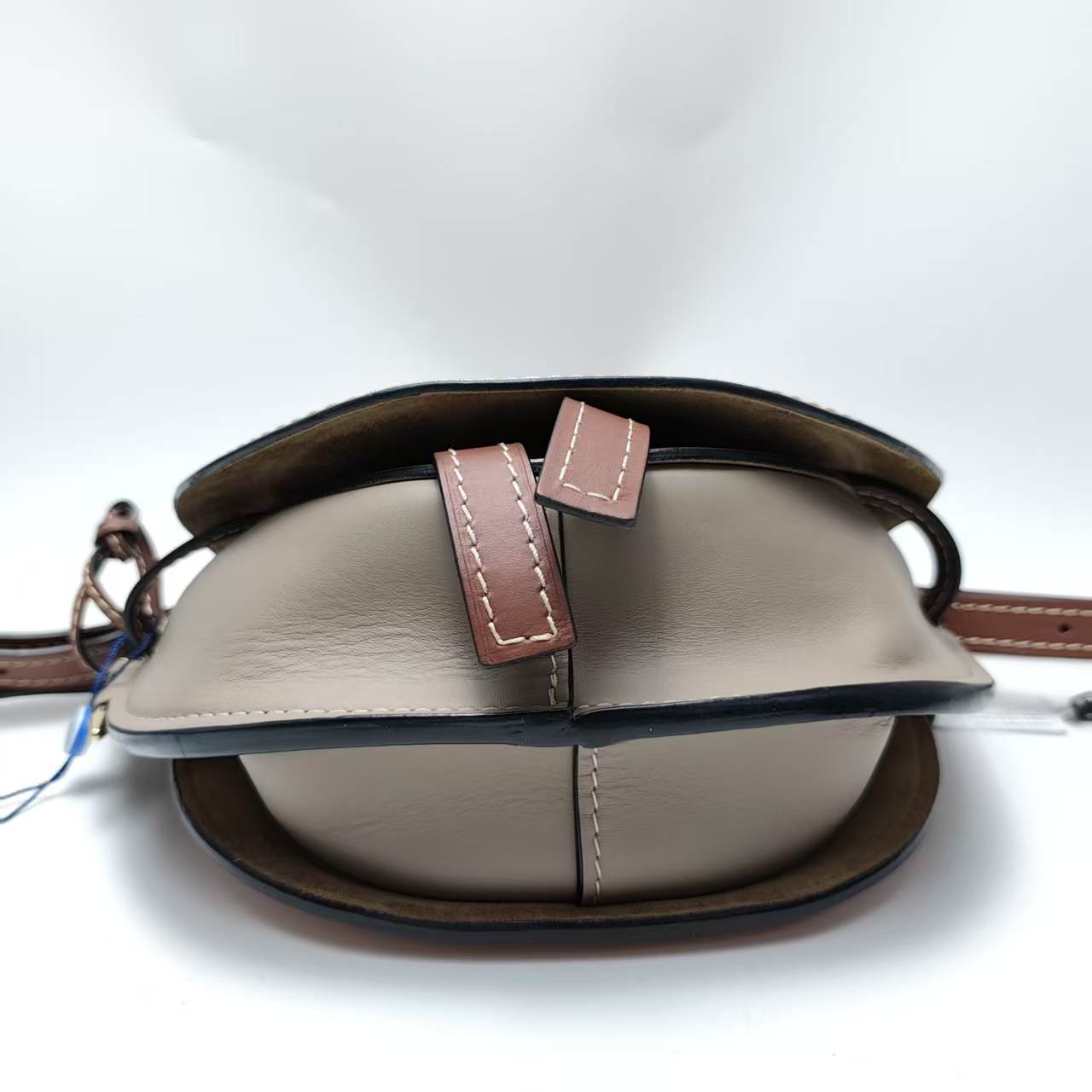 【*Shipped from: China*】LOEWE Gate Leather Shoulder Bag — view 5