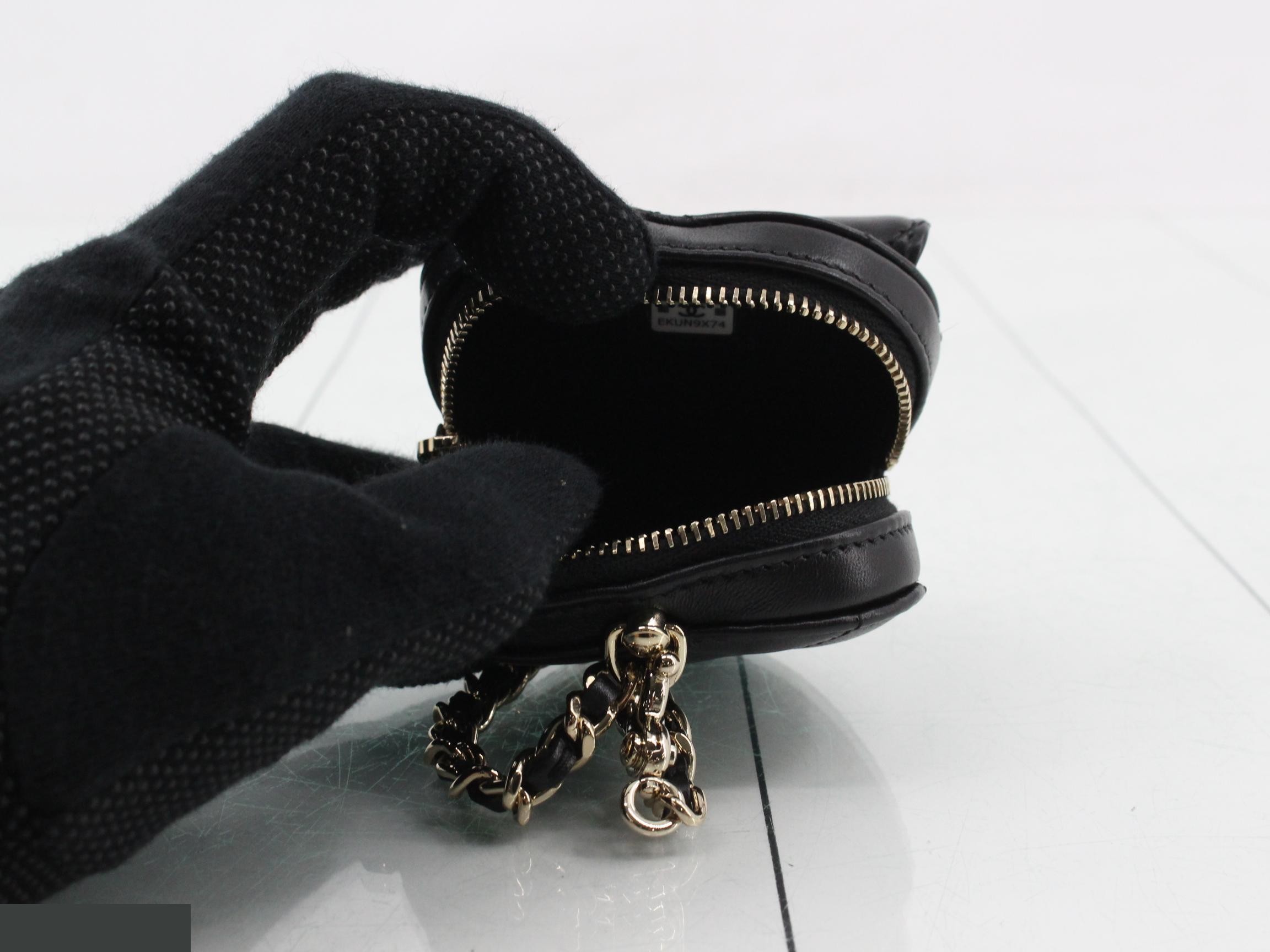 Matelassé Turnlock Heart-Shaped Pouch/Charm, Lambskin, Gold Hardware — view 4
