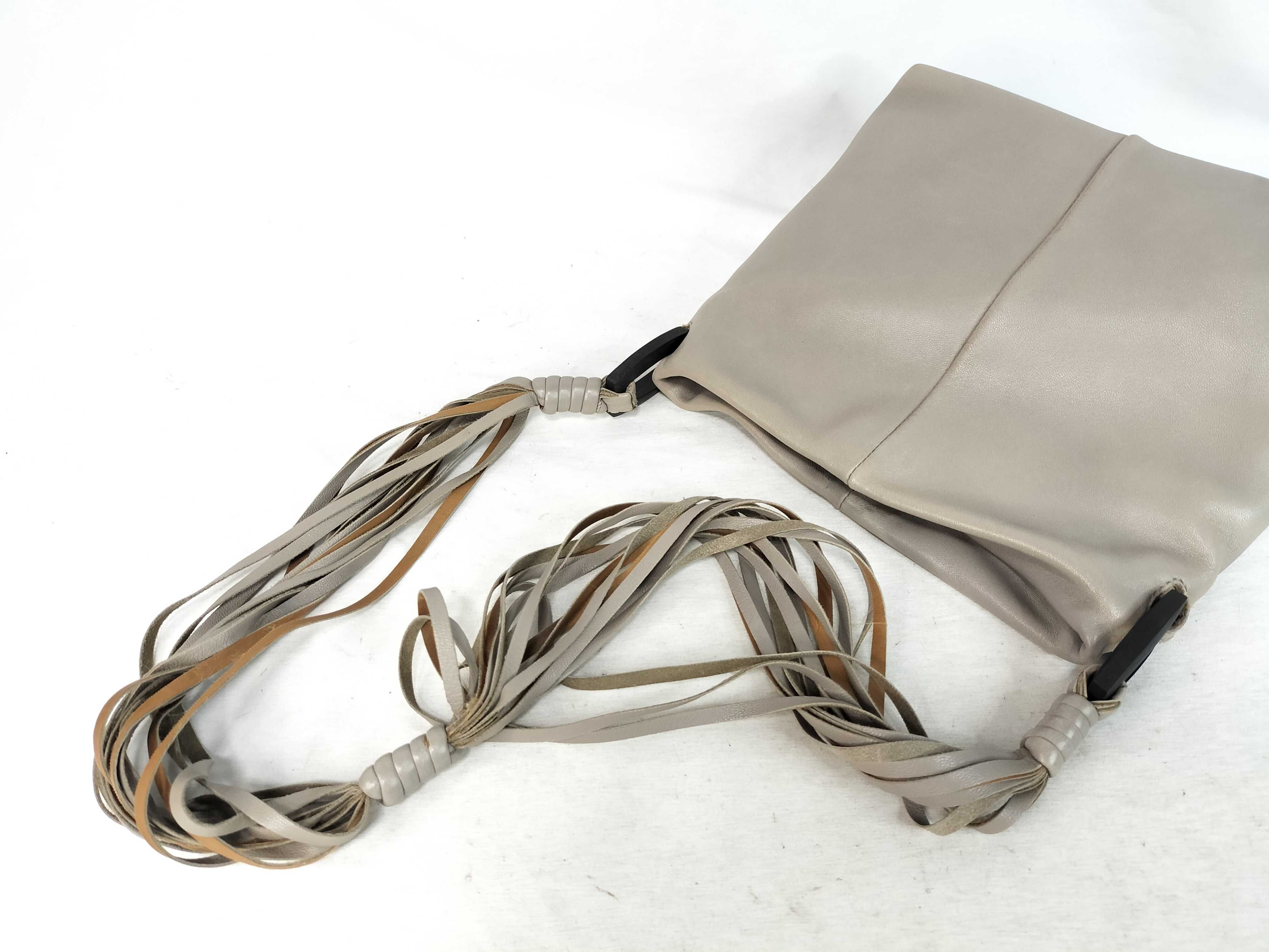 (Loewe) Semi-Shoulder Bag — view 3