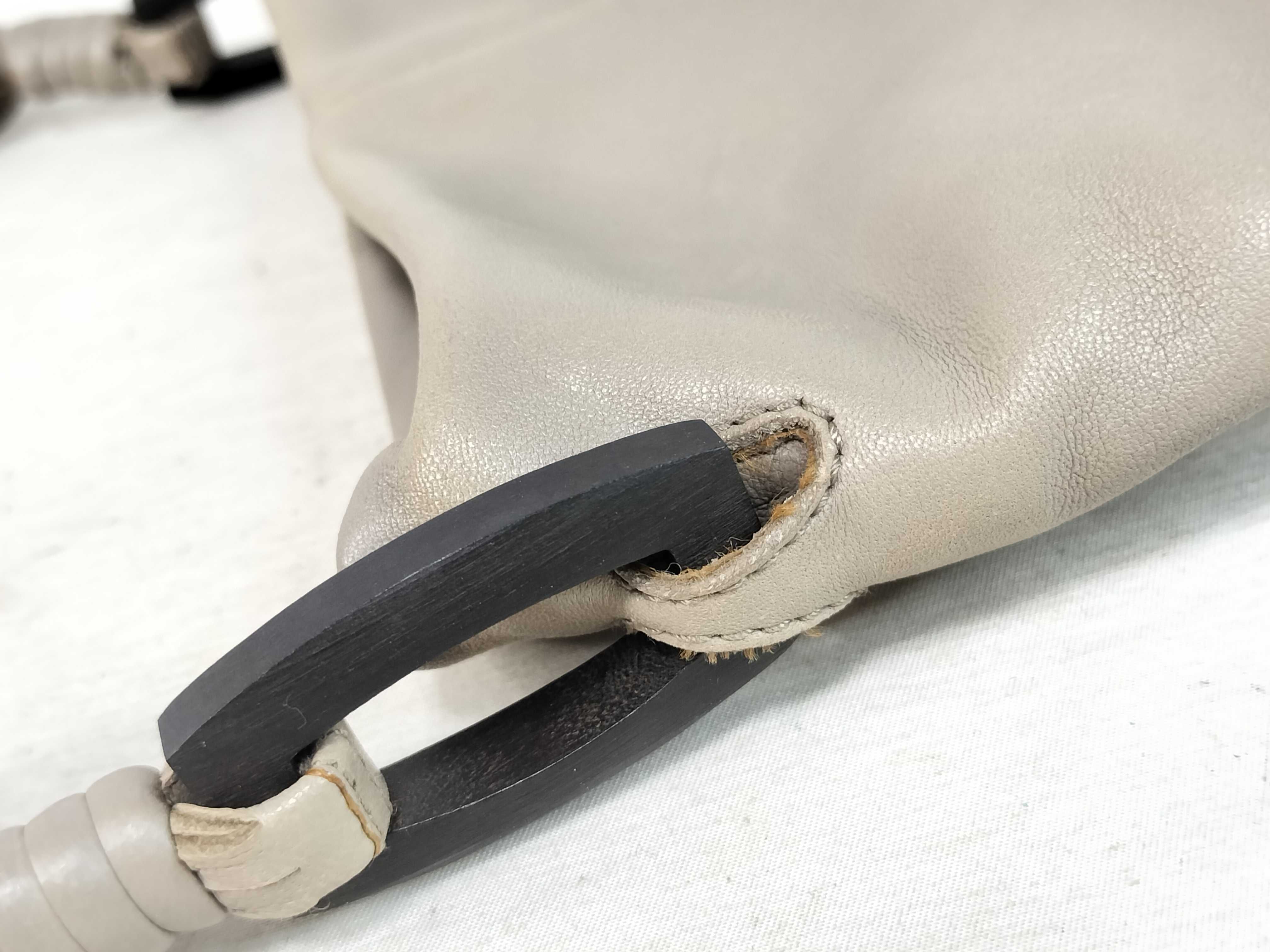 (Loewe) Semi-Shoulder Bag — view 5