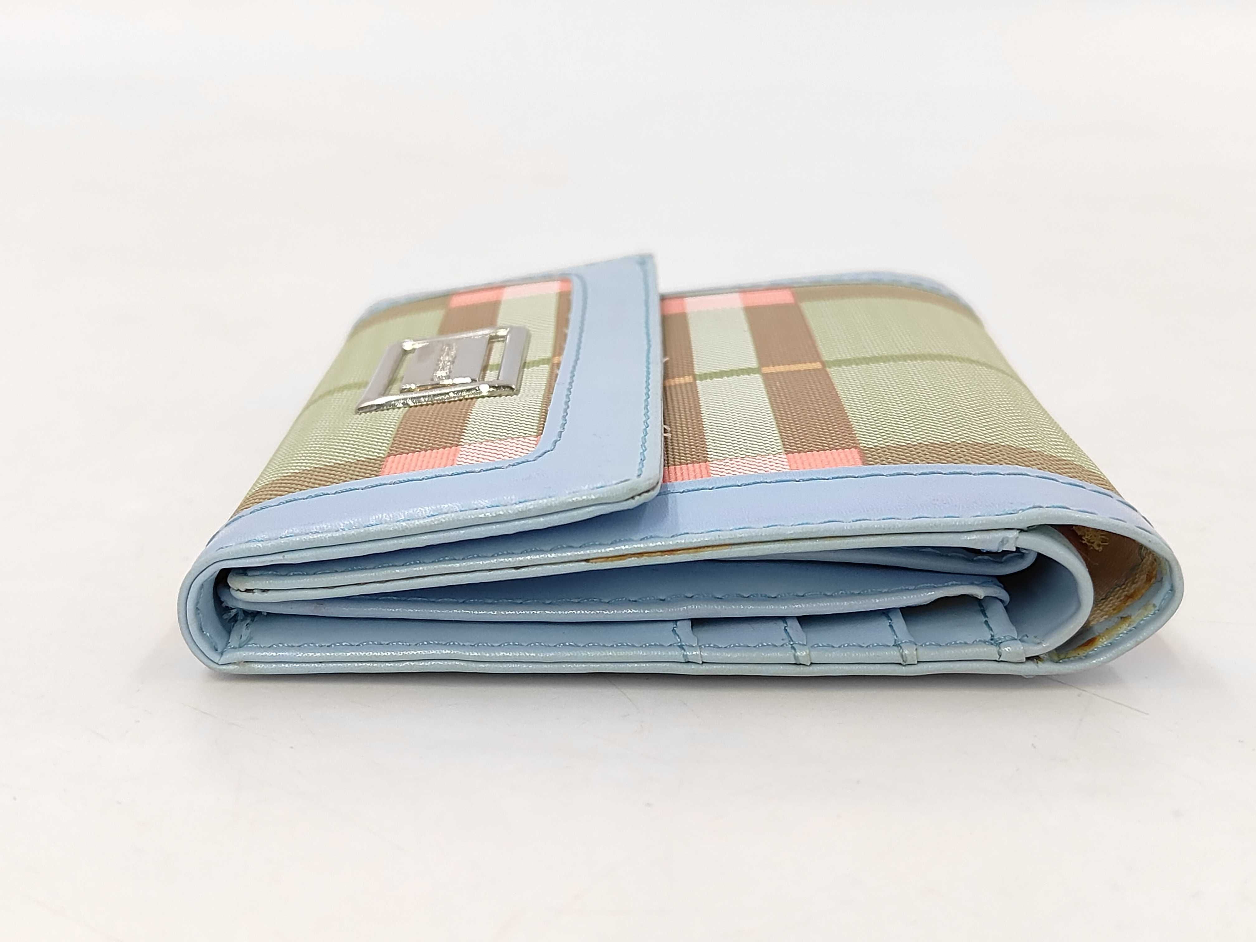 wallet — view 5