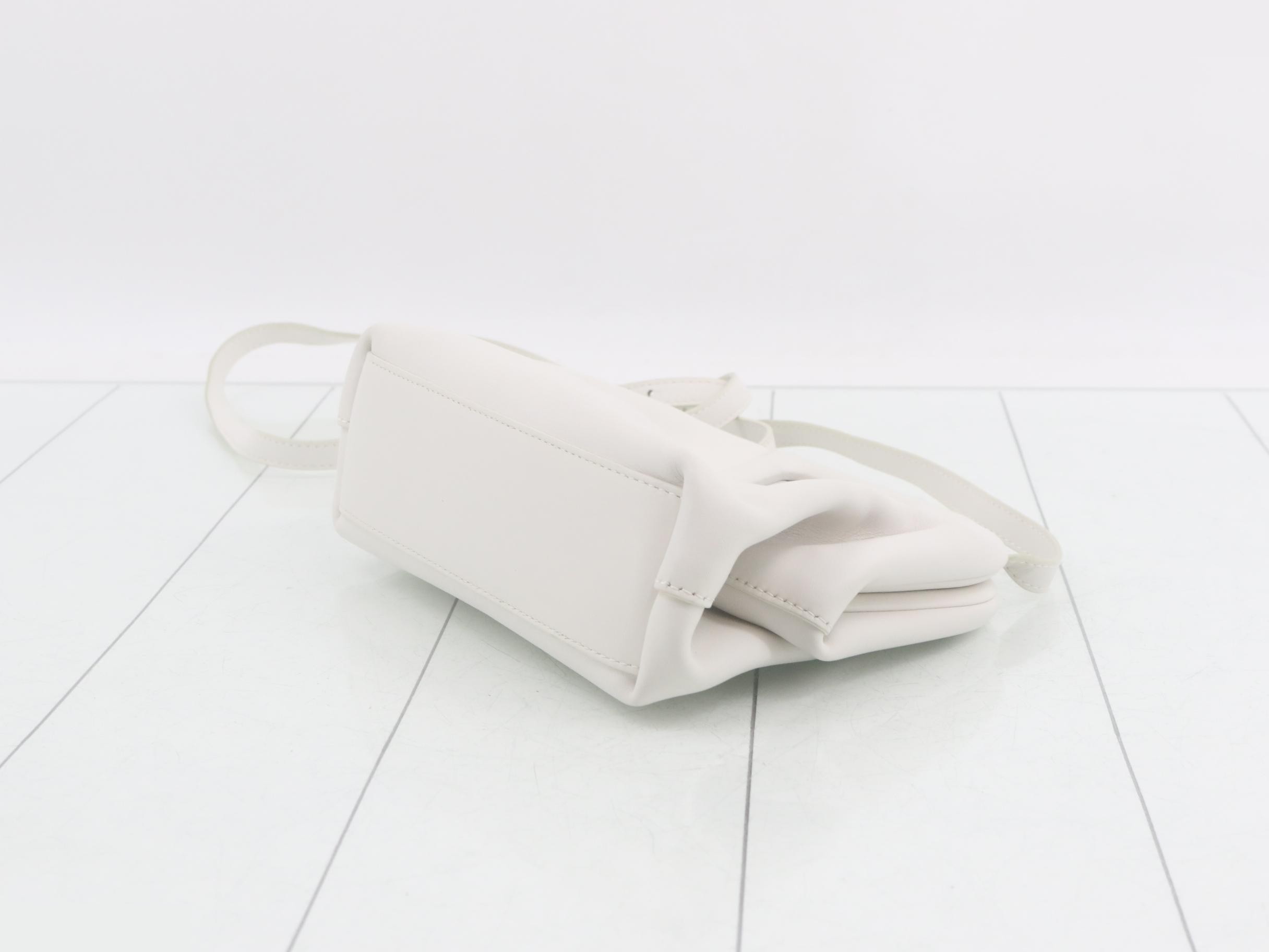 Key feature: 2-way handbag — view 6