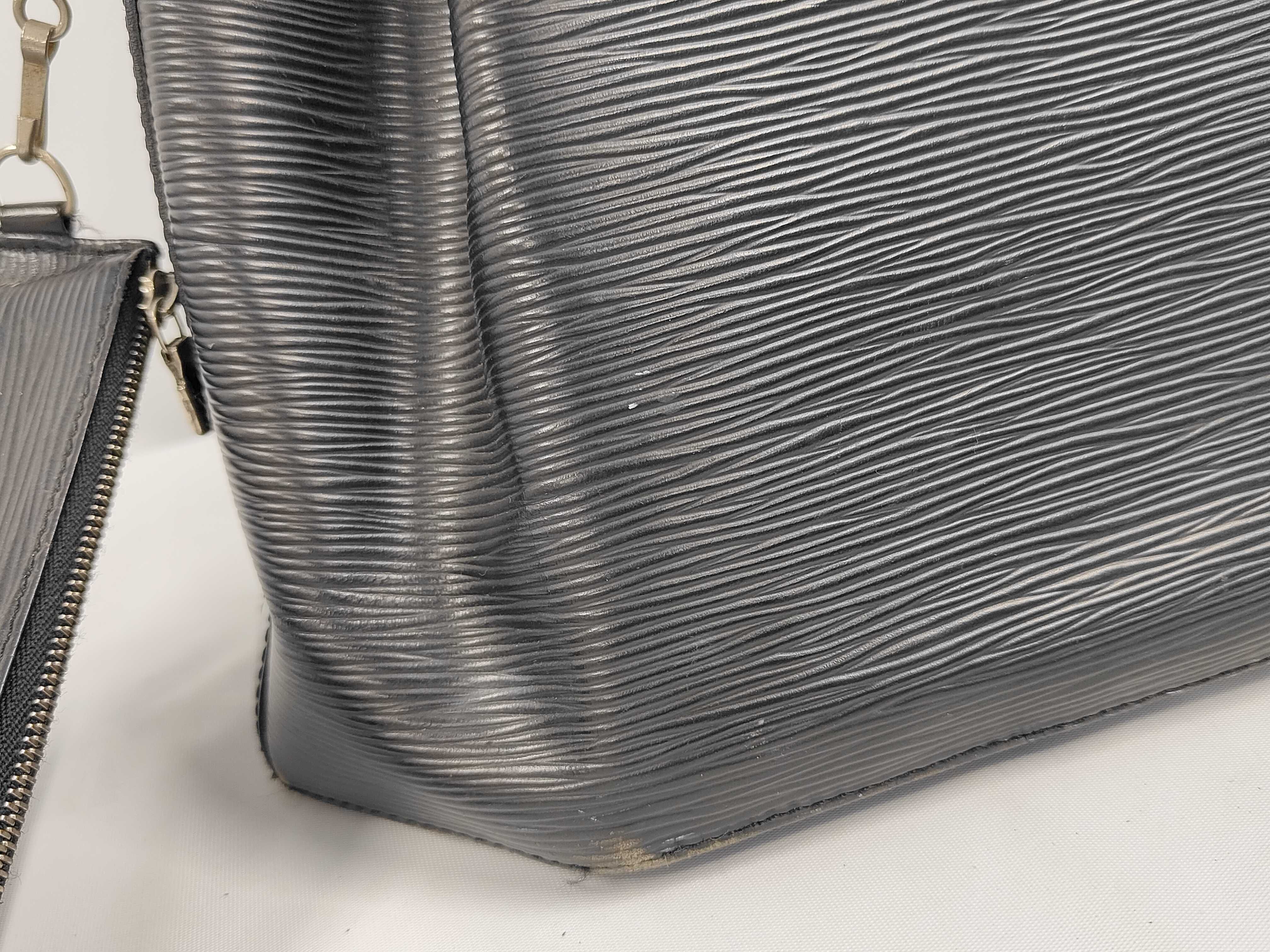 Epi Sac Depaule Shoulder Bag — view 2