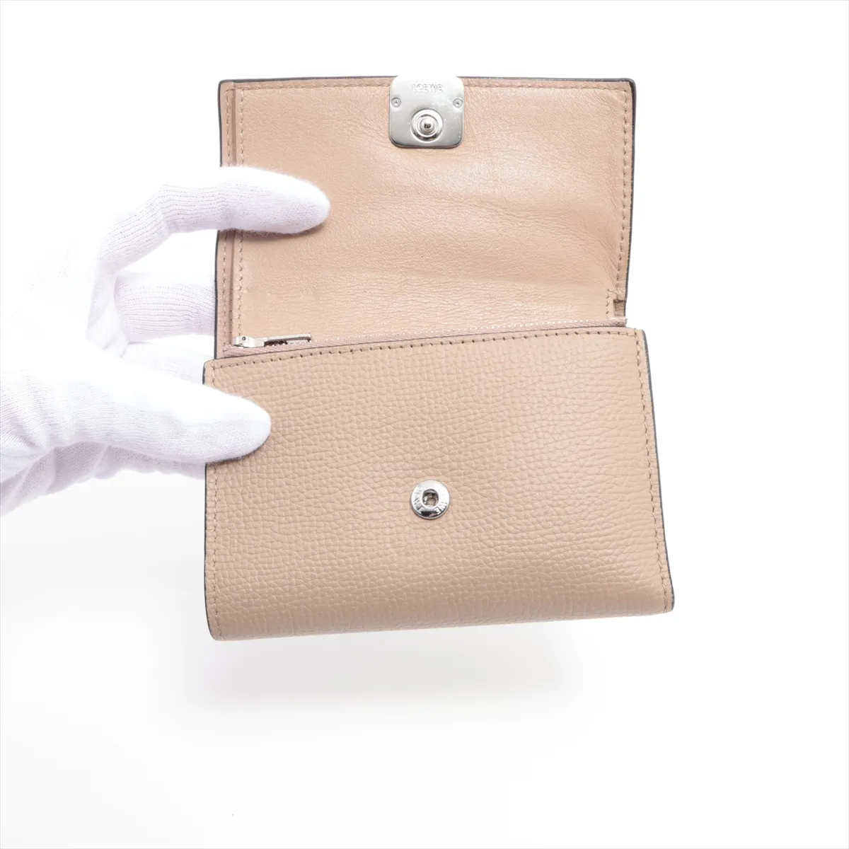 Anagram Vertical Leather Compact Wallet Beige — view 3