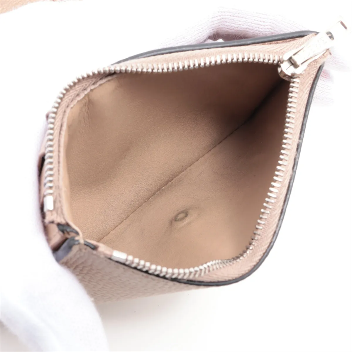Anagram Vertical Leather Compact Wallet Beige — view 6