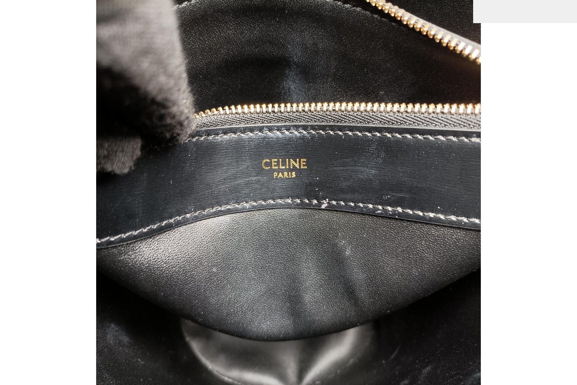 Small Bucket Triomphe Smooth Calfskin Black — view 7