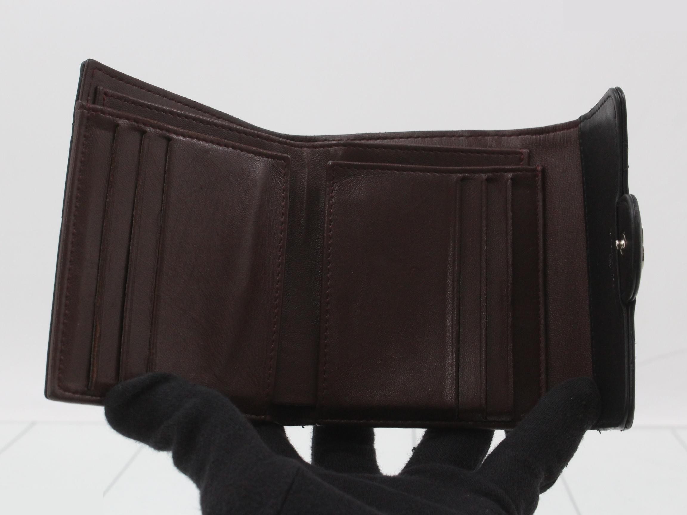 Matelassé (bag) and bi-fold wallet — view 4