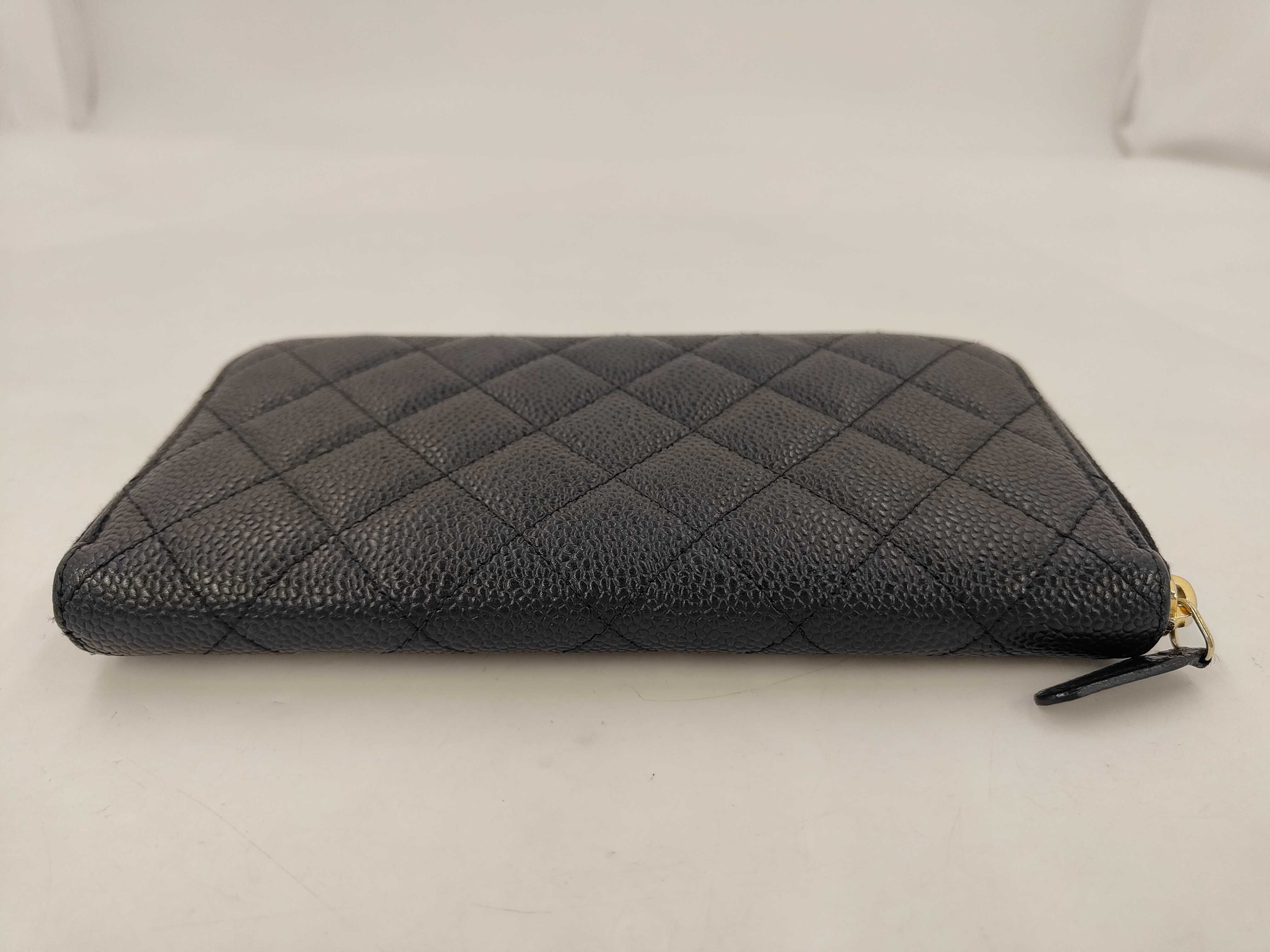 Zippered Matelassé Caviar Leather Coco Mark Black Long Wallet — view 3