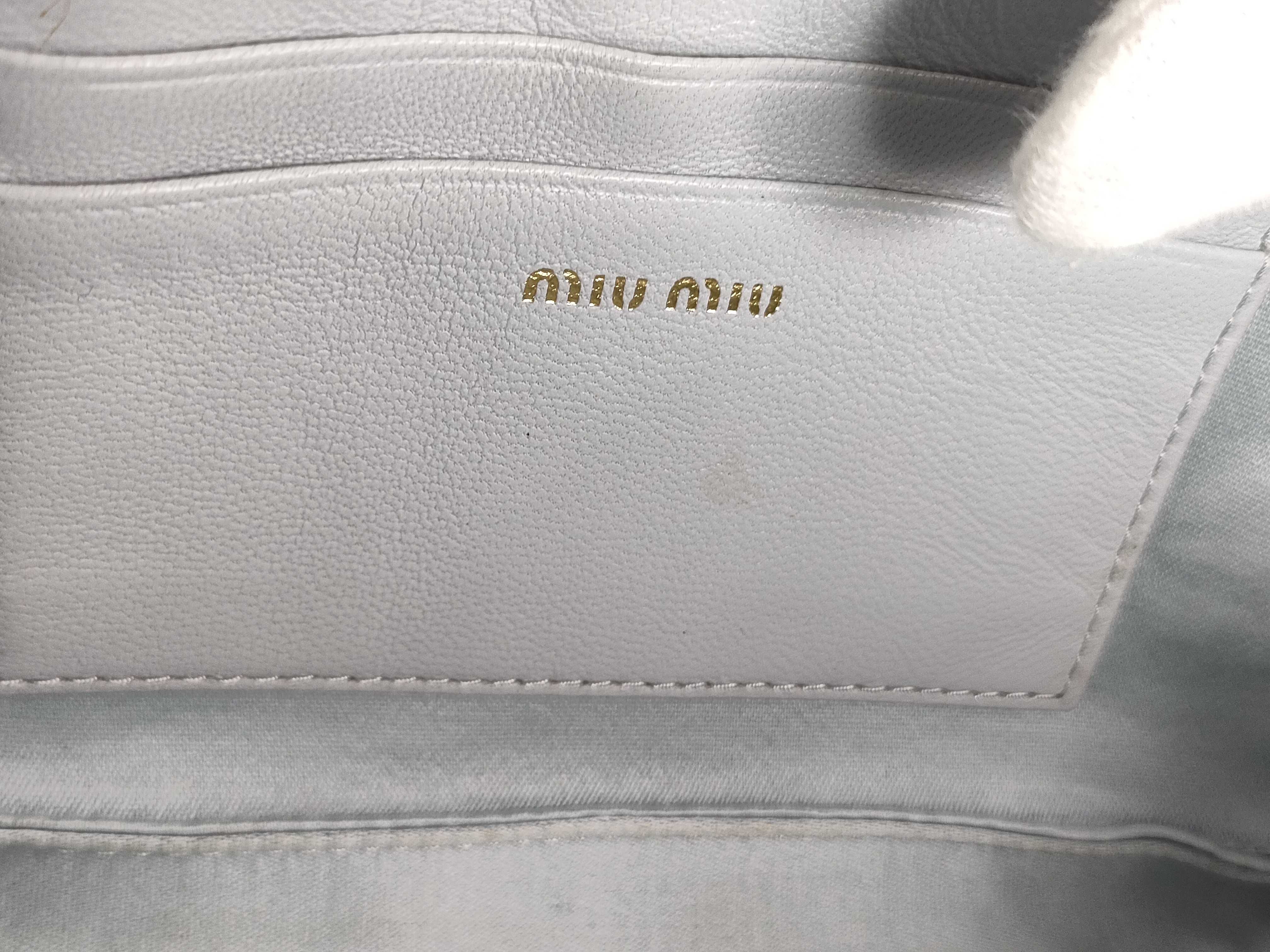 Matelassé Shoulder Bag — view 11