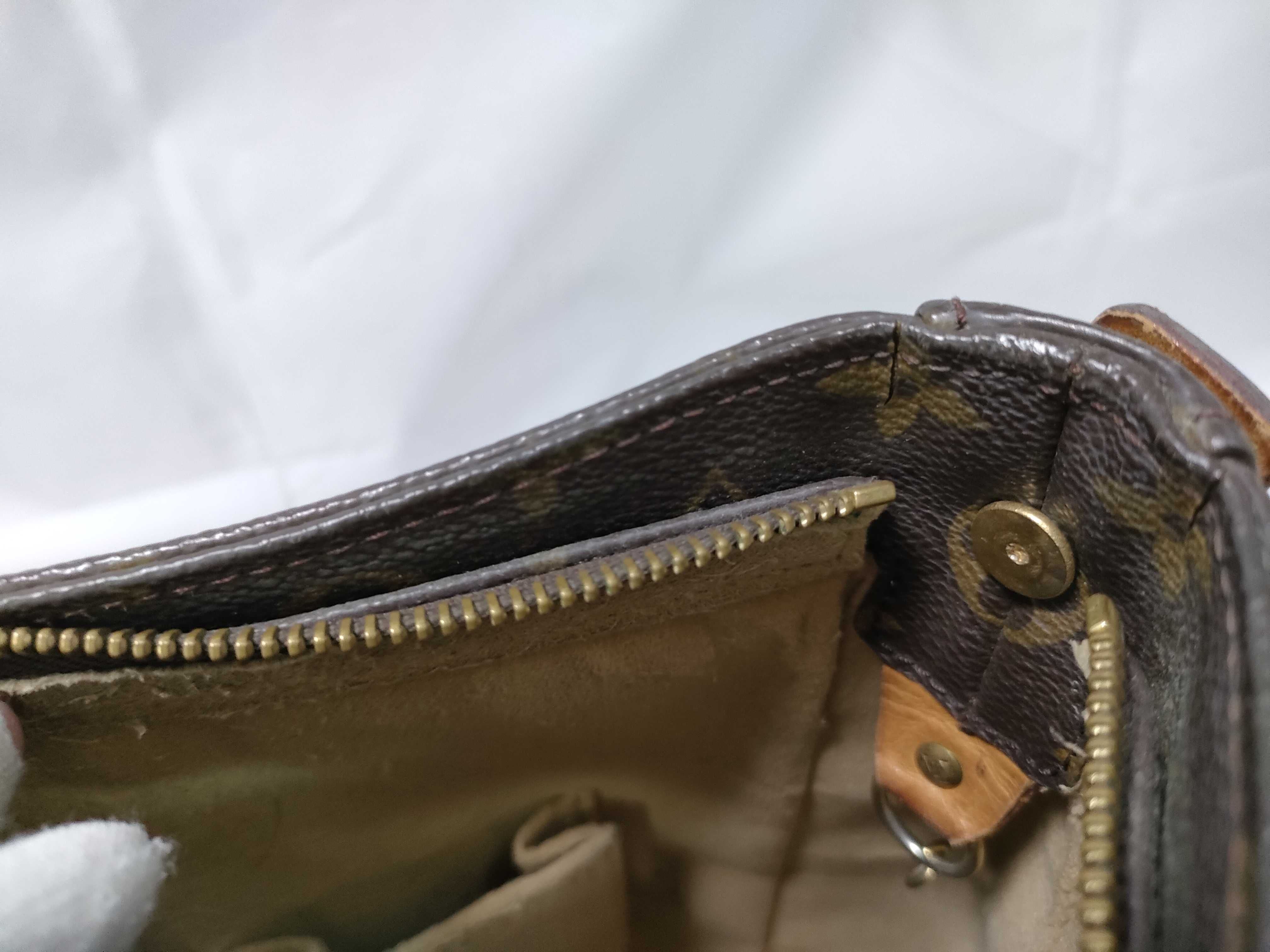 Monogram M51145 Looping GM Shoulder Bag — view 9