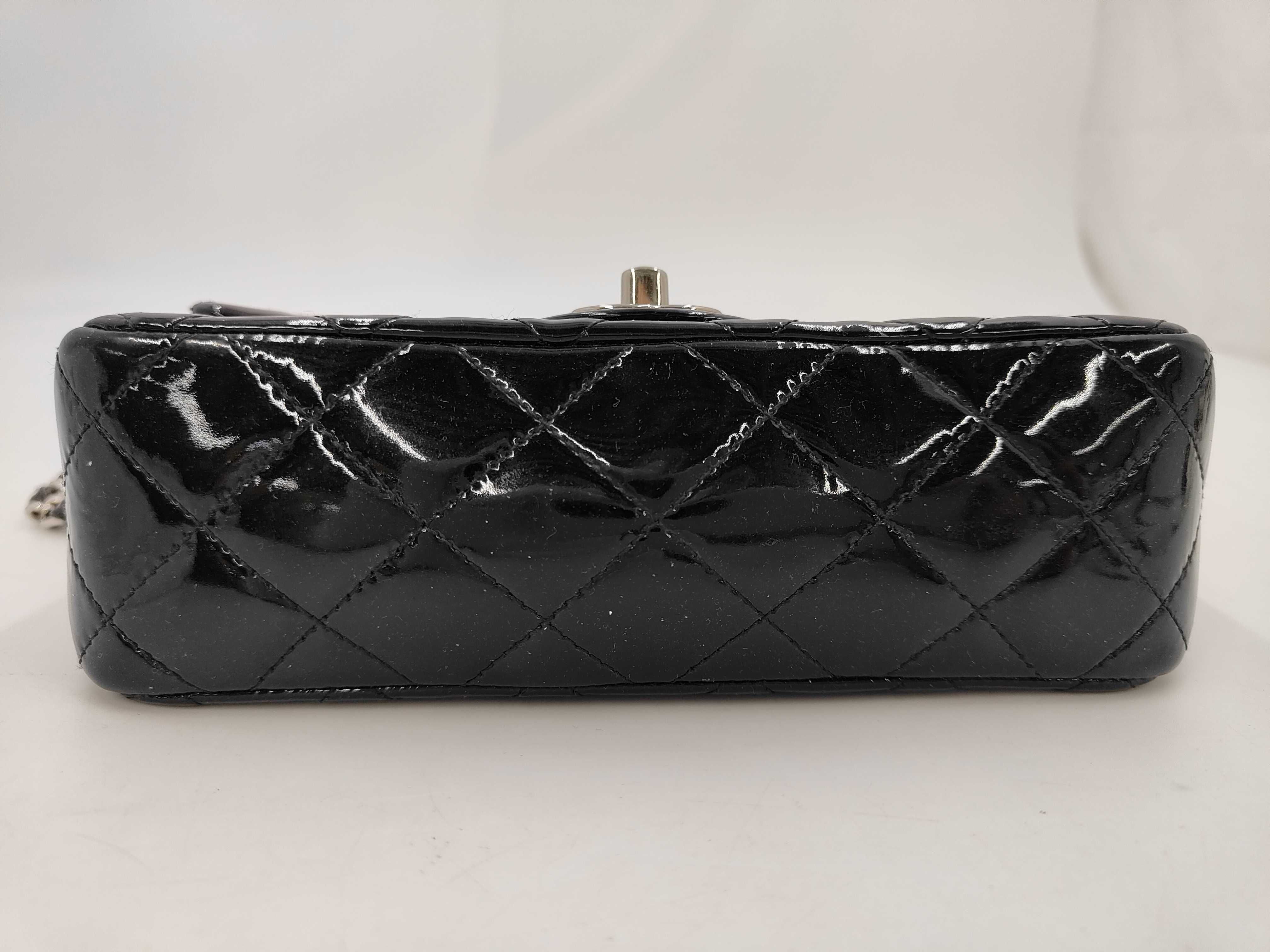 Matelasse Patent Leather Classic Flap Chain Shoulder Bag with Seal No. 18 Shoulder Bag — view 3