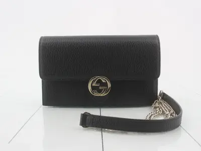 Interlocking G Chain Wallet