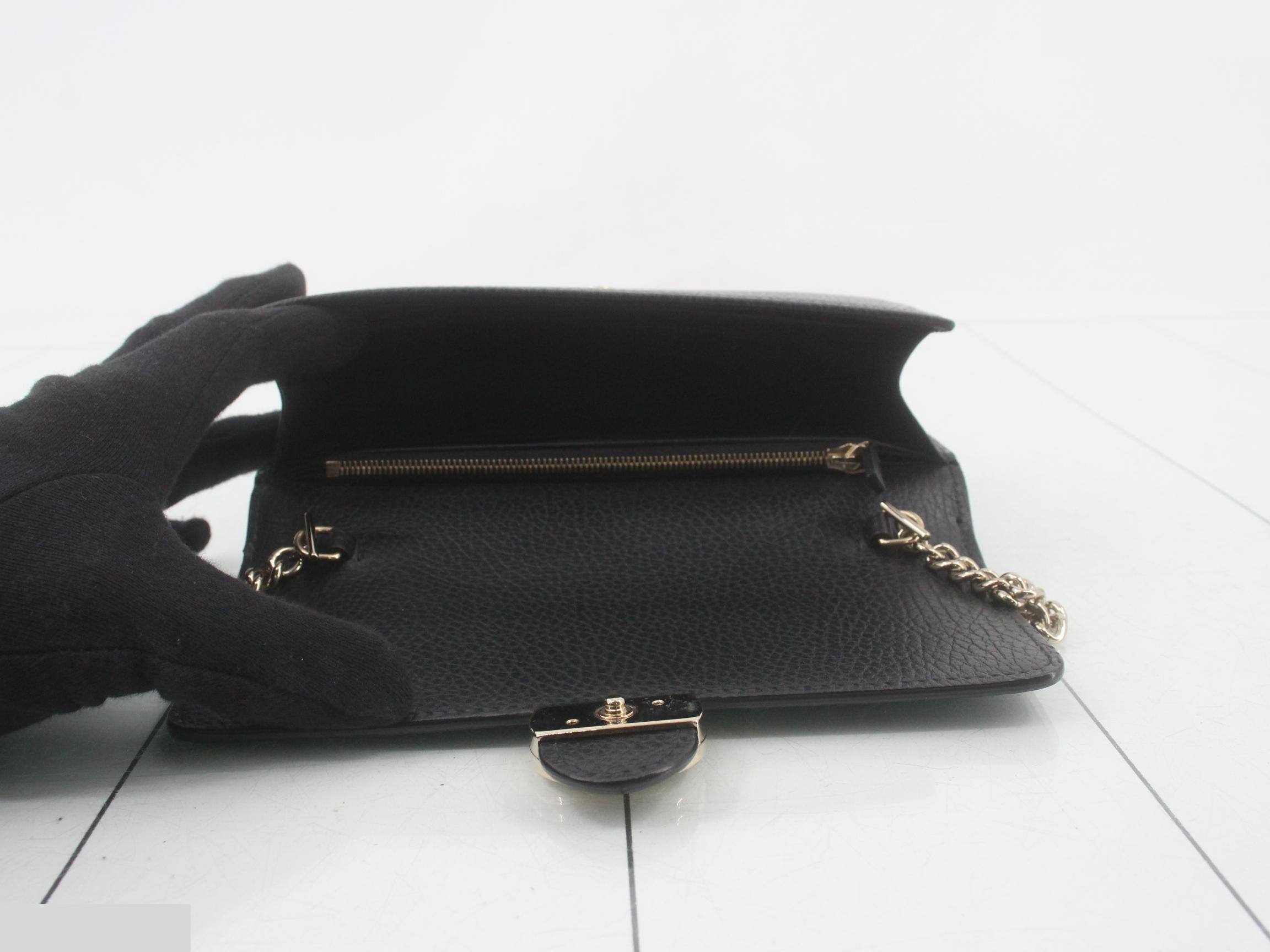 Interlocking G Chain Wallet — view 4