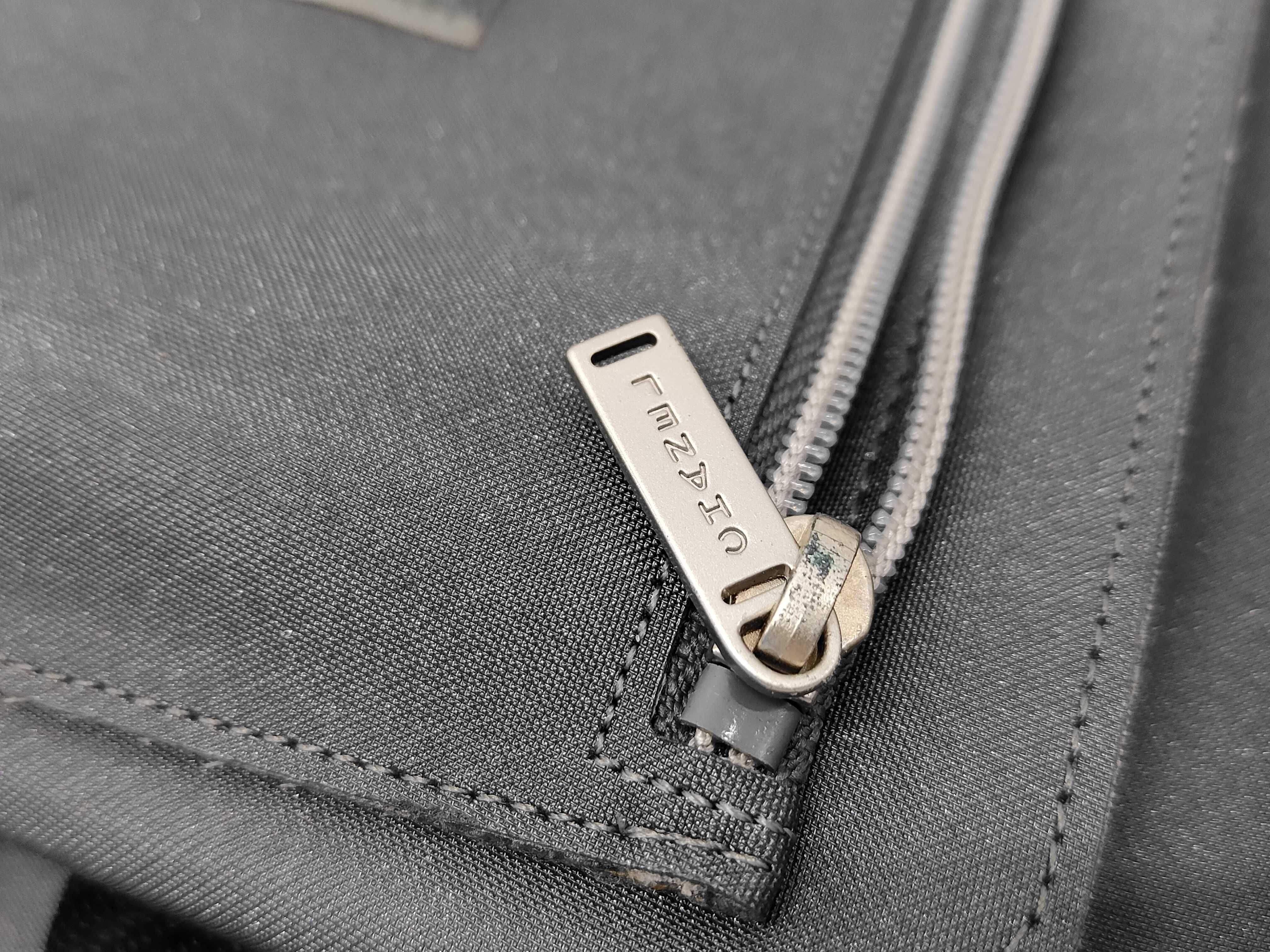 Sports Line Waist Pouch Shoulder Bag — view 9