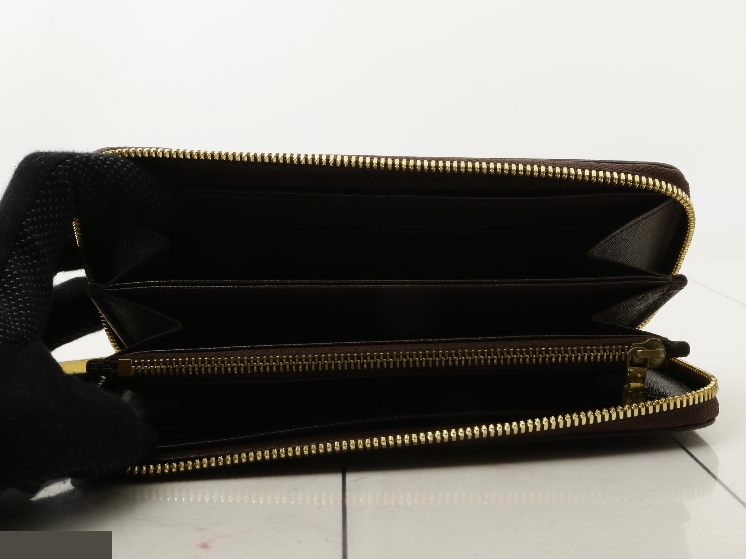 Zippy Wallet — view 4