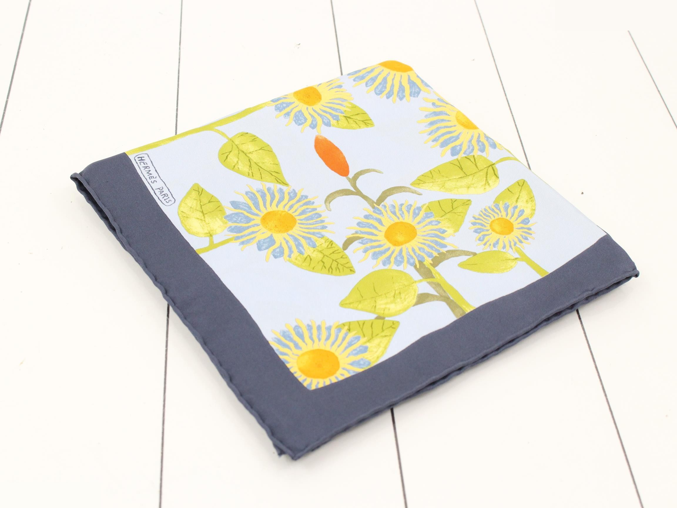 Carre 40 TOURNE SOLS Sunflower Scarf, Silk, Navy