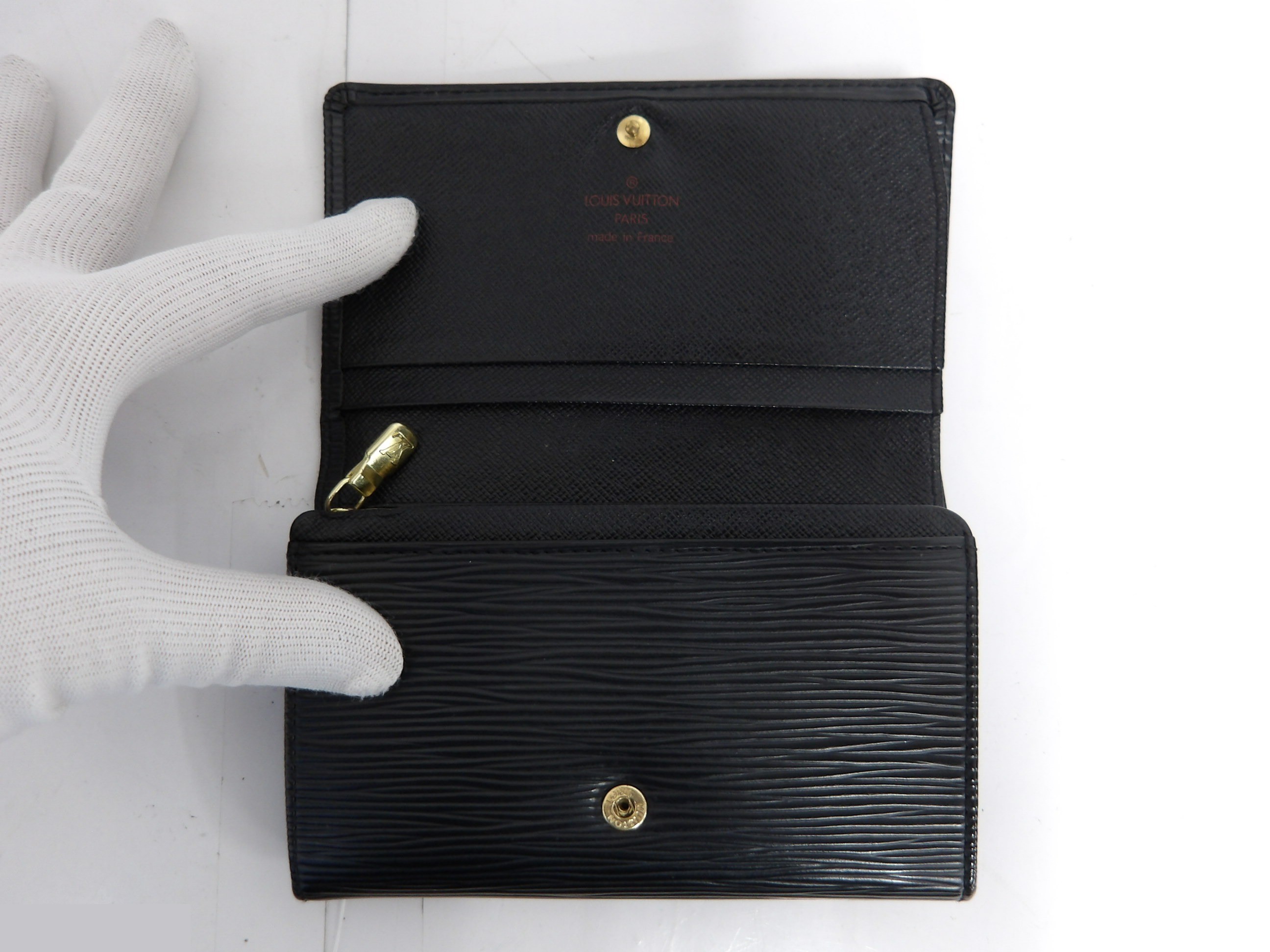 Epi L-shaped zipper wallet, Portefeuille Trésor, Noir — view 3
