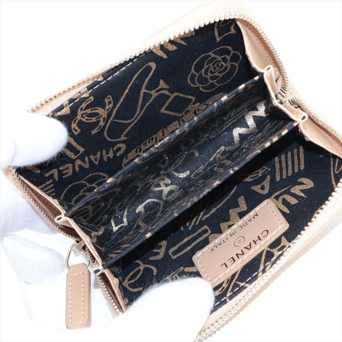Matelassé Lambskin Coin Case, Gold, Gold Hardware, 28042641 — view 3