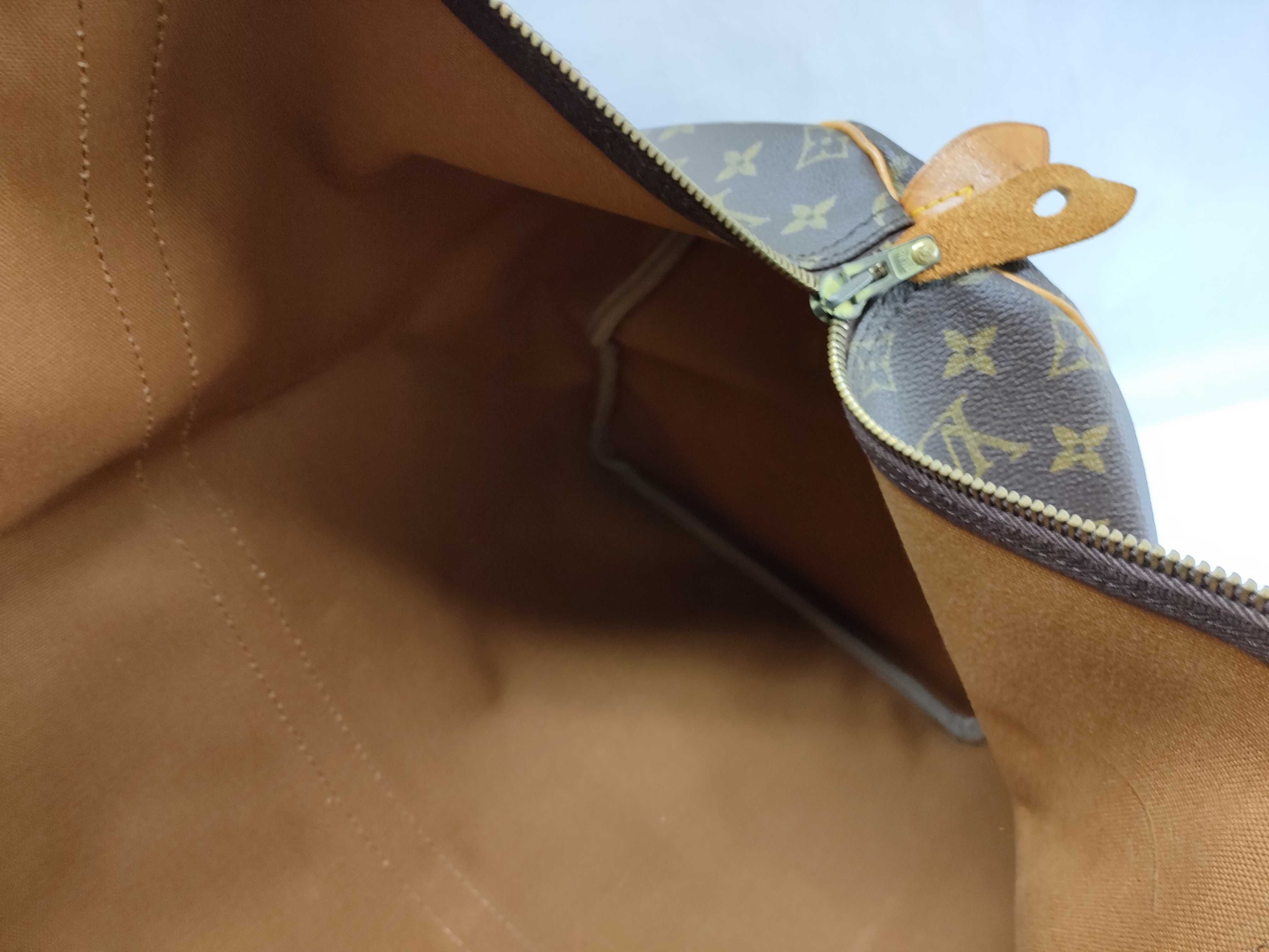Monogram Louis Vuitton Keepall 55 Monogram Boston Bag — view 9