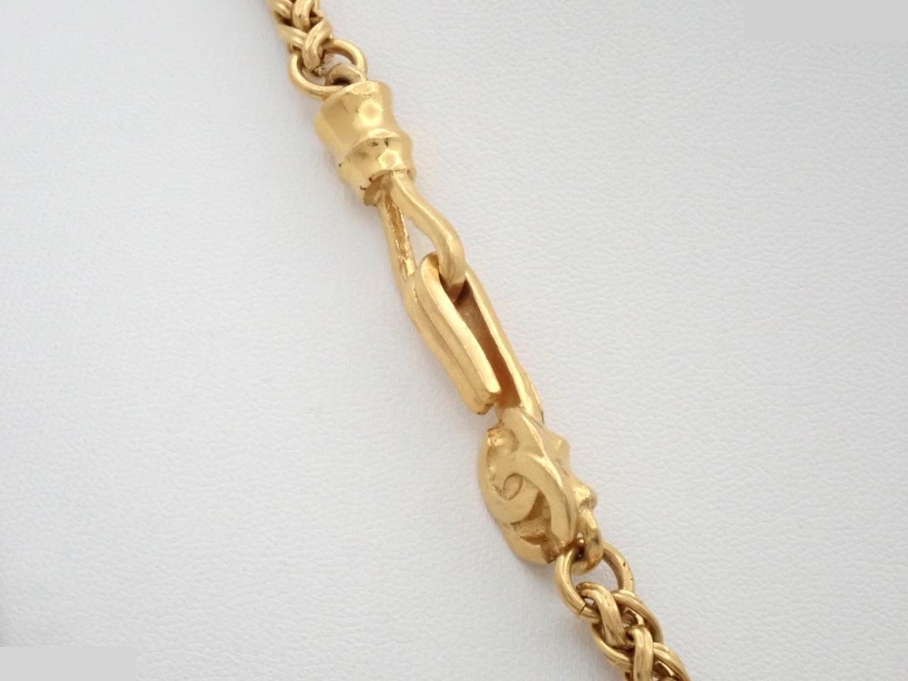 Vintage classic (precious metal) necklace pendant, chain approximately 85cm. — view 2