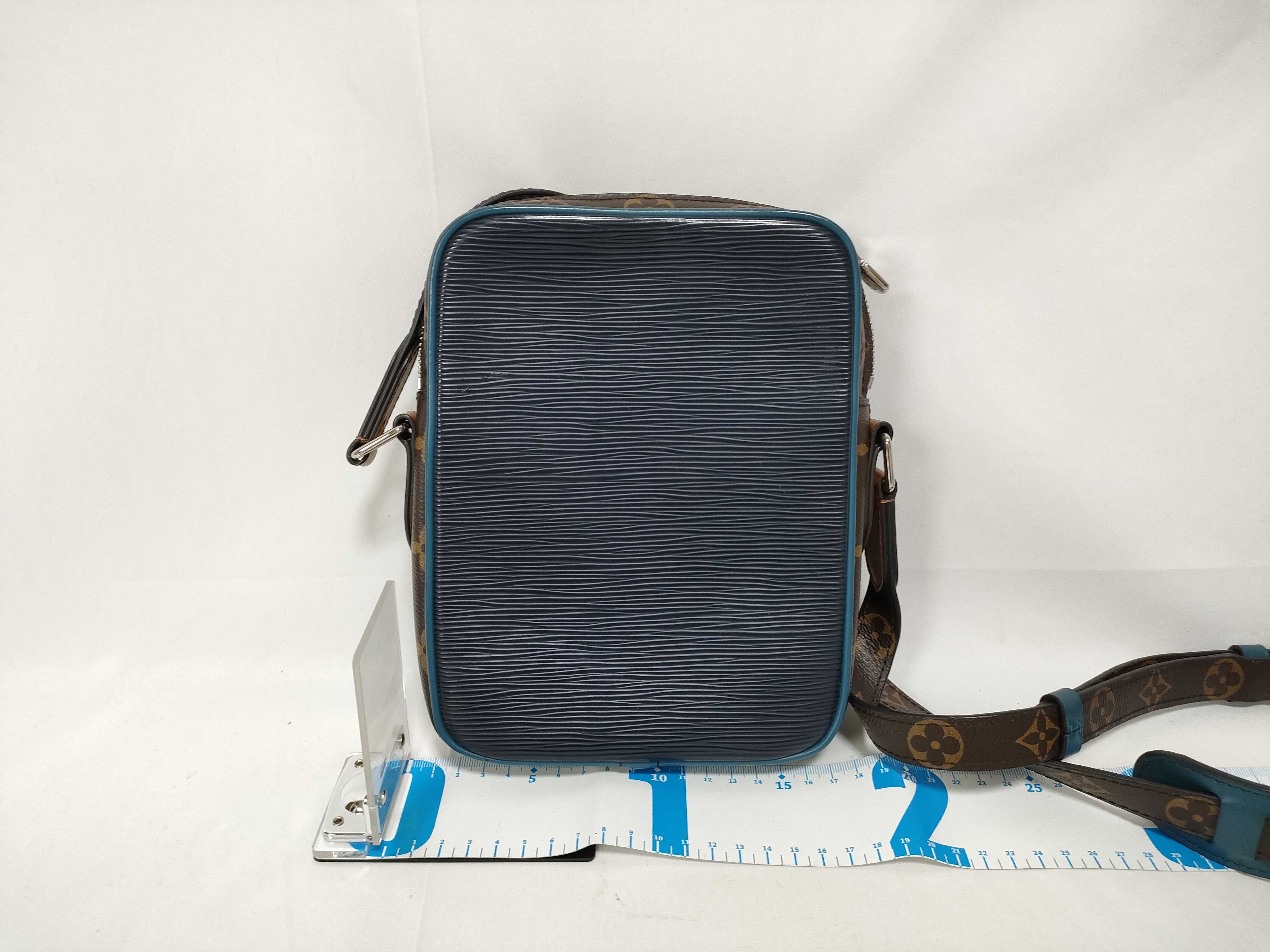 LV Louis Vuitton Vernis Danube Slim Crossbody Bag Shoulder Bag — view 2
