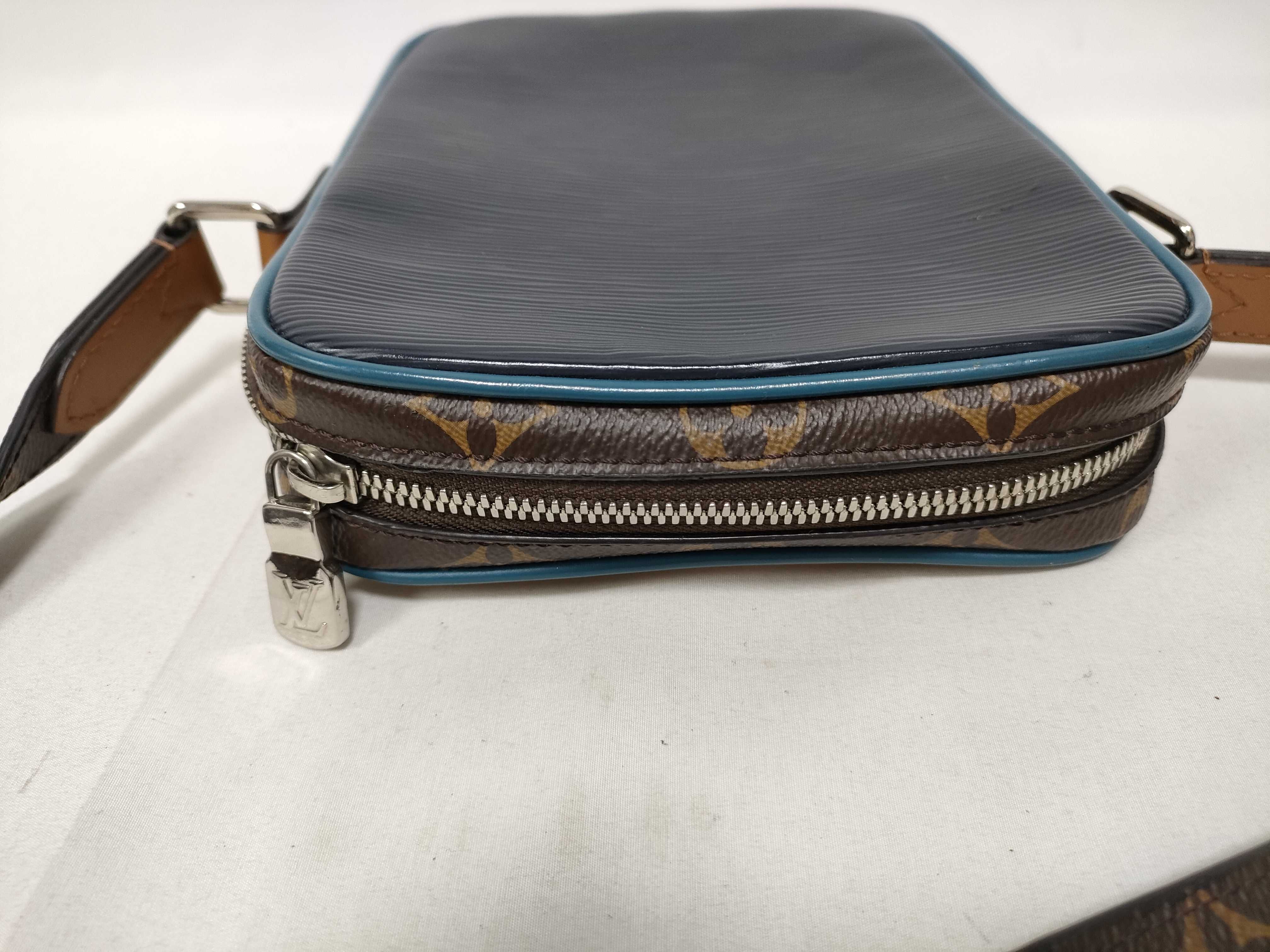 LV Louis Vuitton Vernis Danube Slim Crossbody Bag Shoulder Bag — view 11