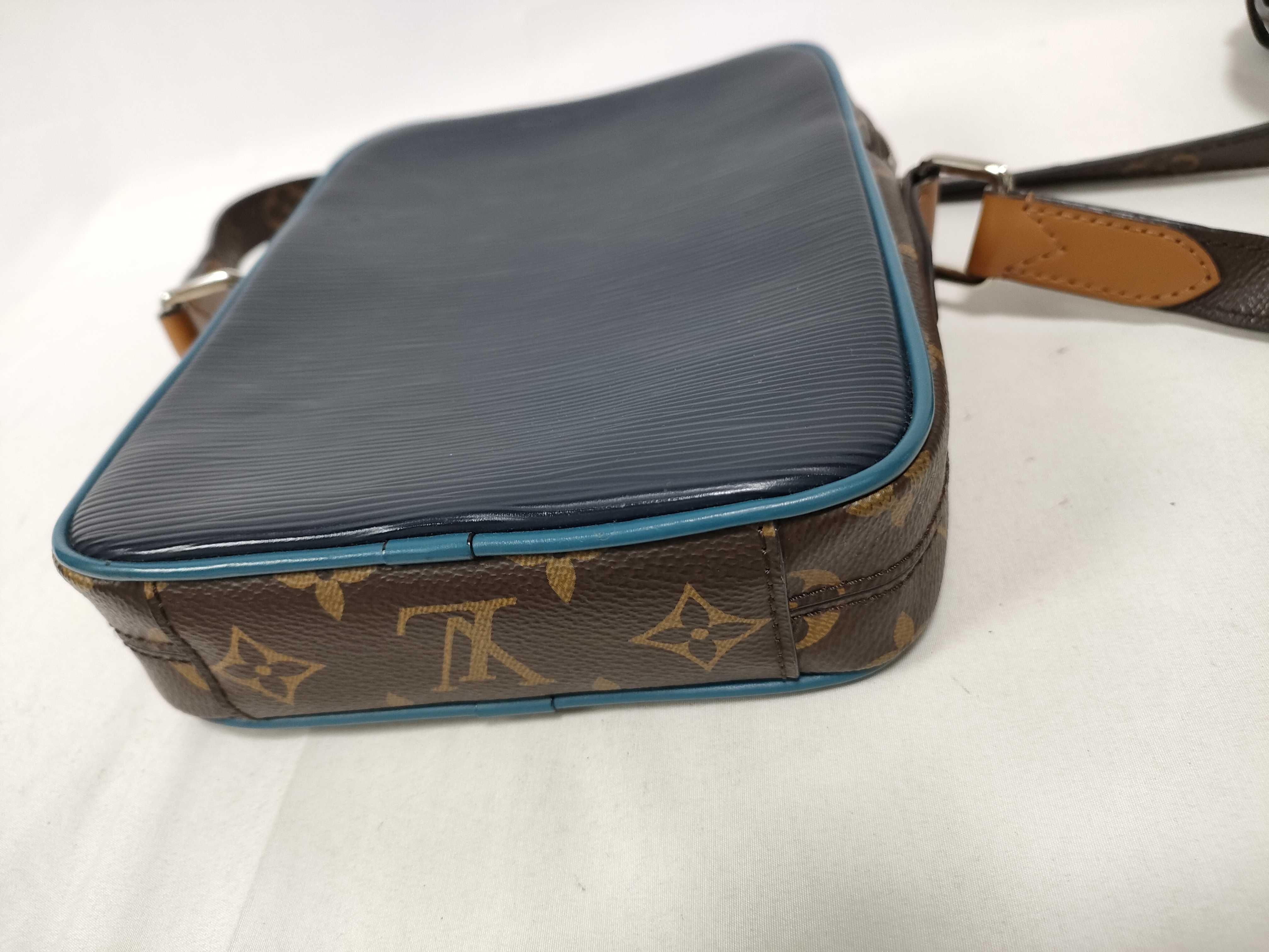 LV Louis Vuitton Vernis Danube Slim Crossbody Bag Shoulder Bag — view 4