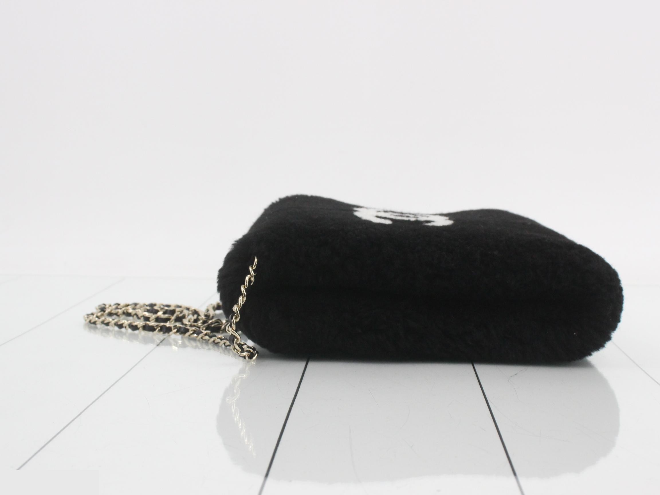 Muff Shoulder Bag — view 4