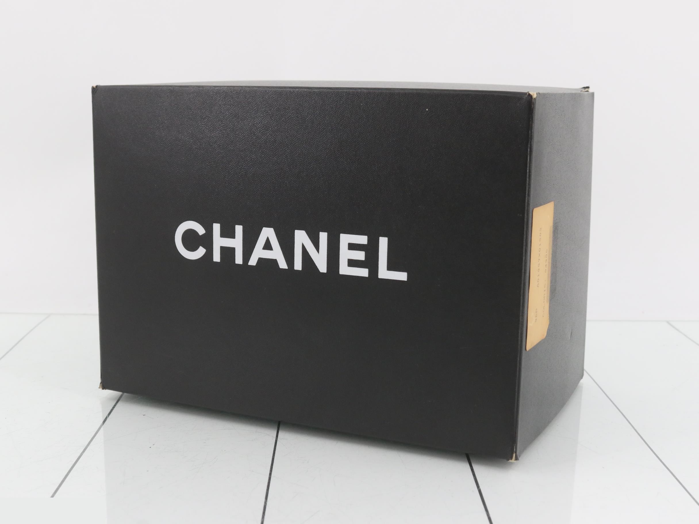 Coco Mark Vanity Bag, Caviar Leather, Black — view 7