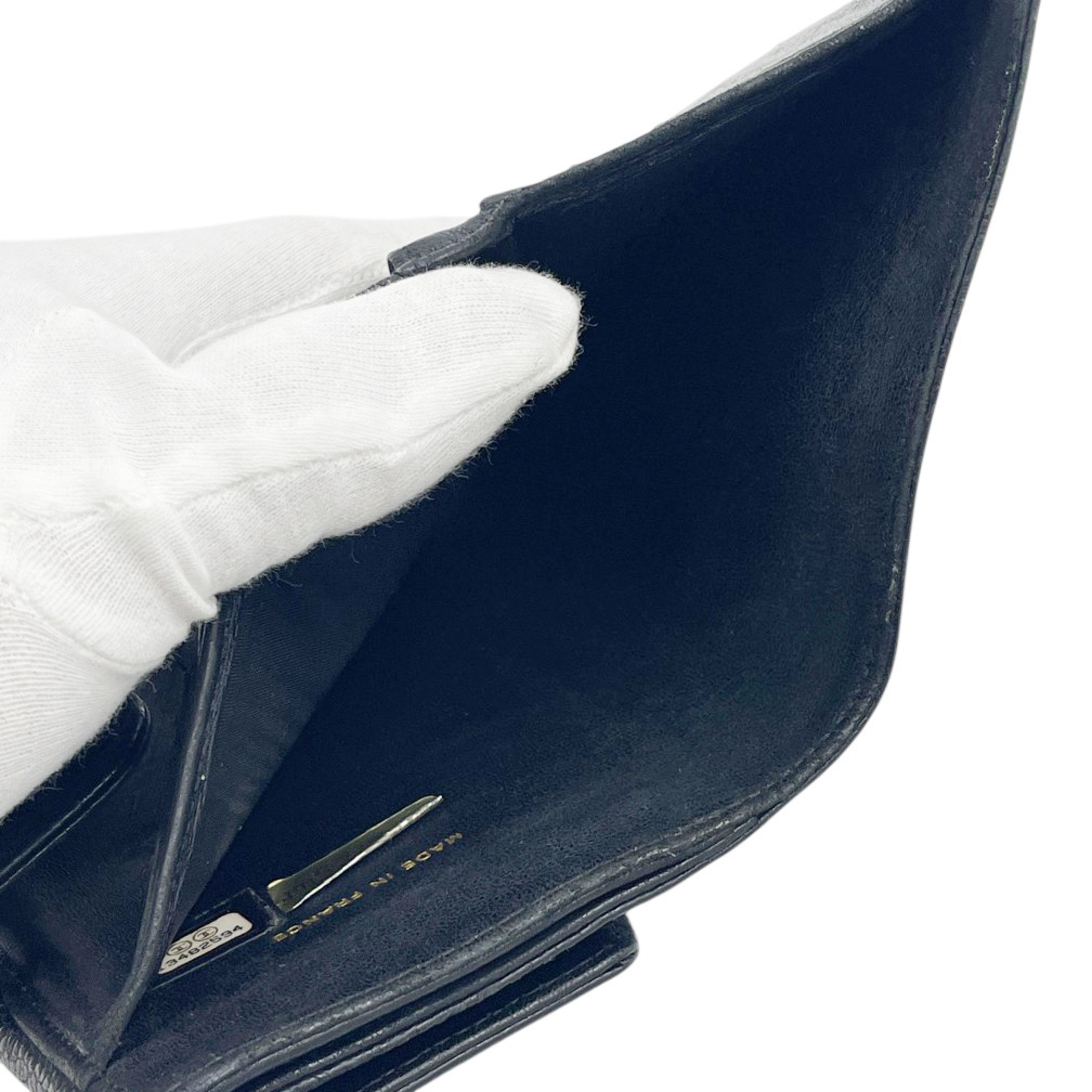 Caviar Skin Bifold Coco Mark No. 13 Wallet — view 9