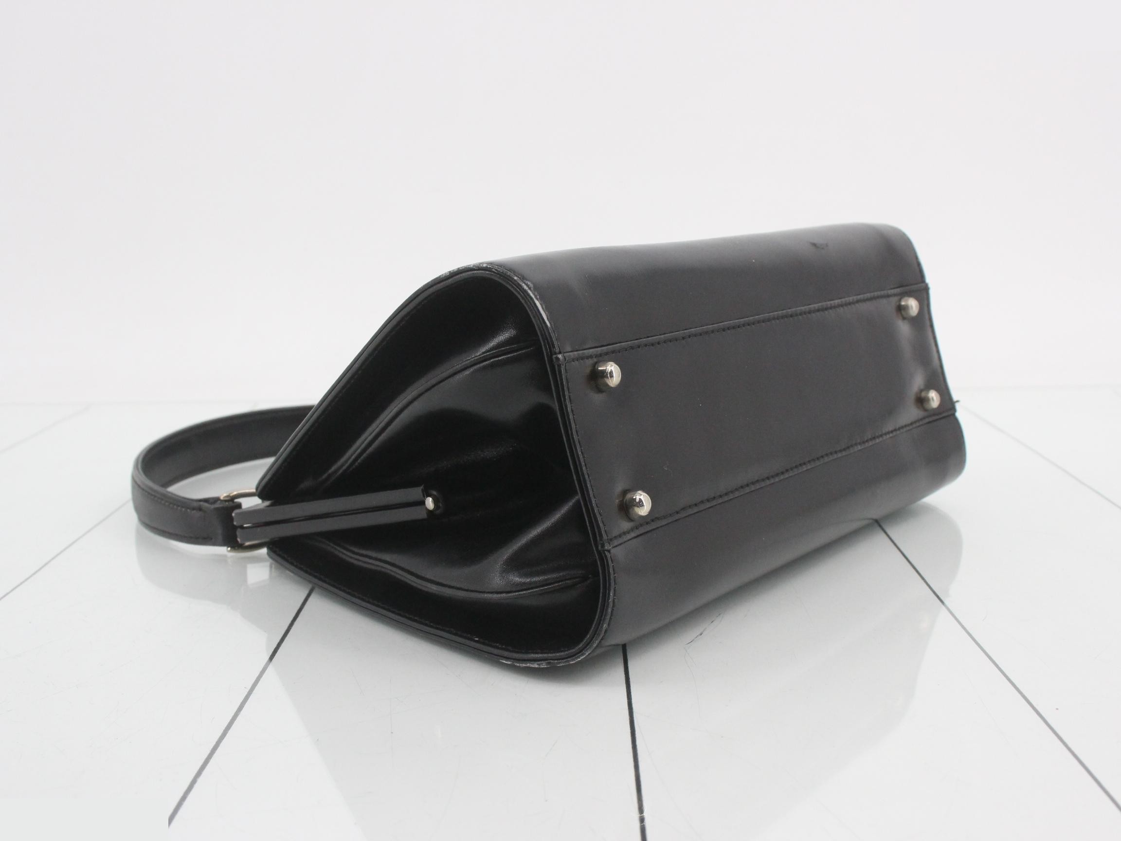 Clasp-closure handbag — view 5