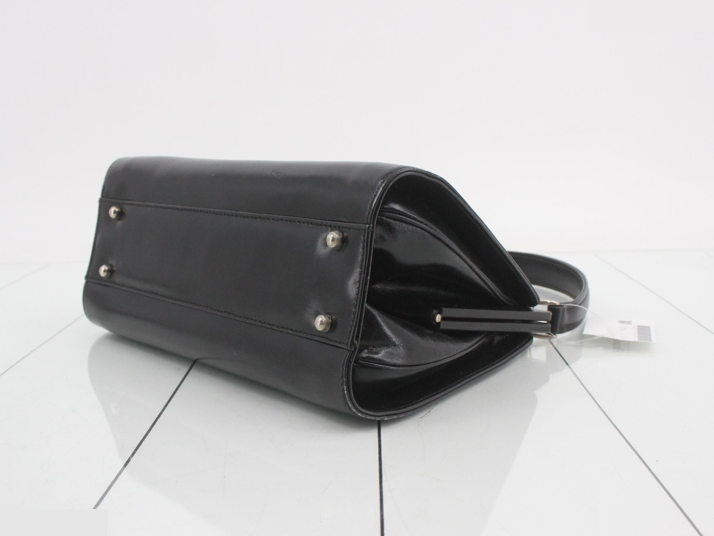 Clasp-closure handbag — view 6