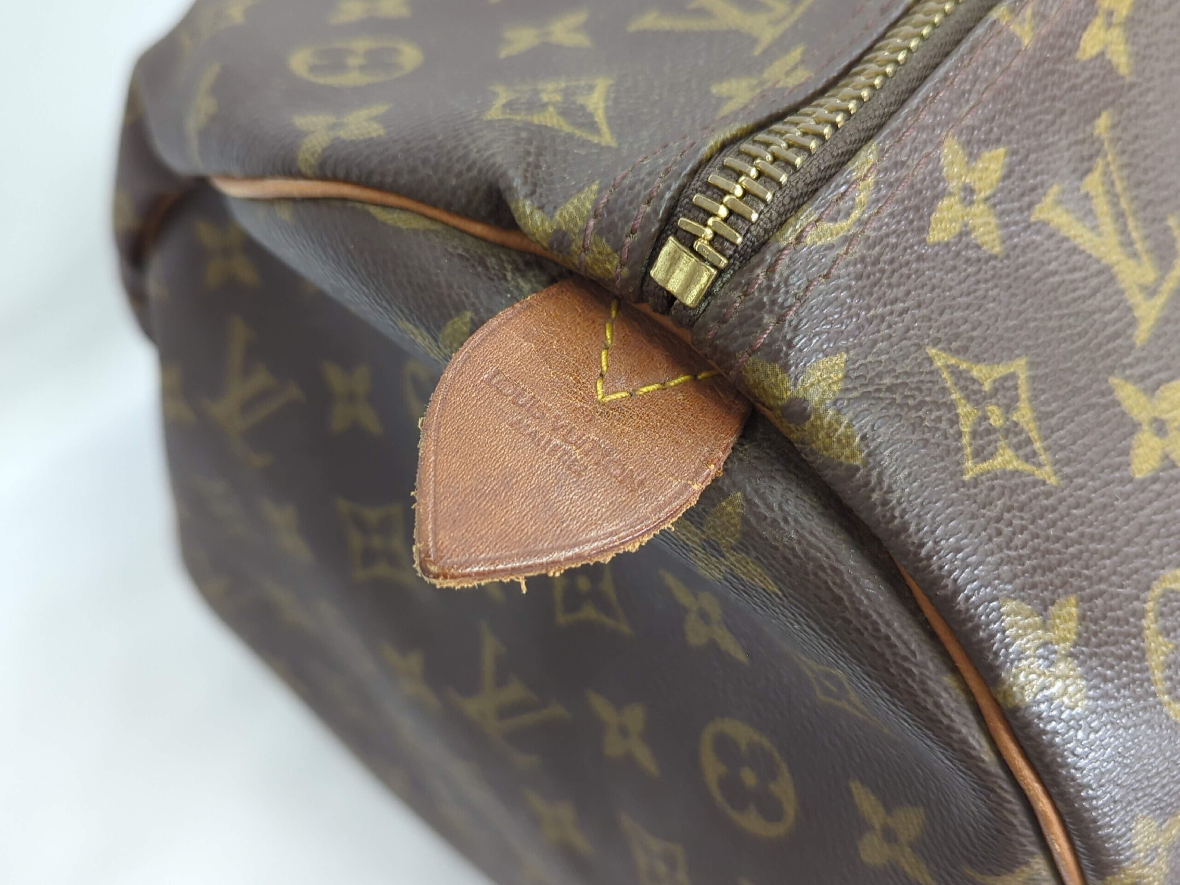 M41422 Monogram Keepall 60 Boston Bag — view 11