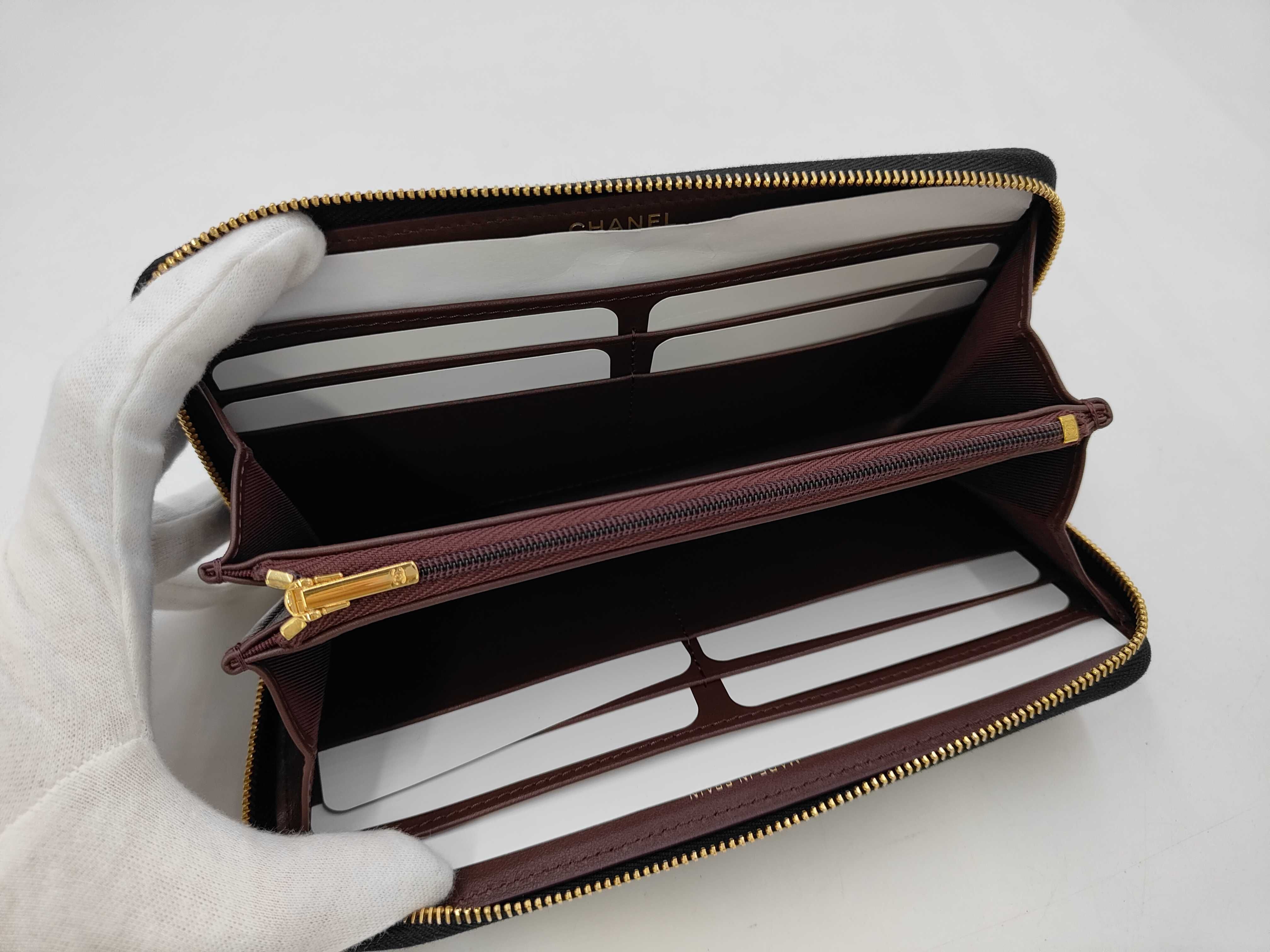 Matelasse Long Wallet Round Caviar G Hardware Black Wallet — view 4