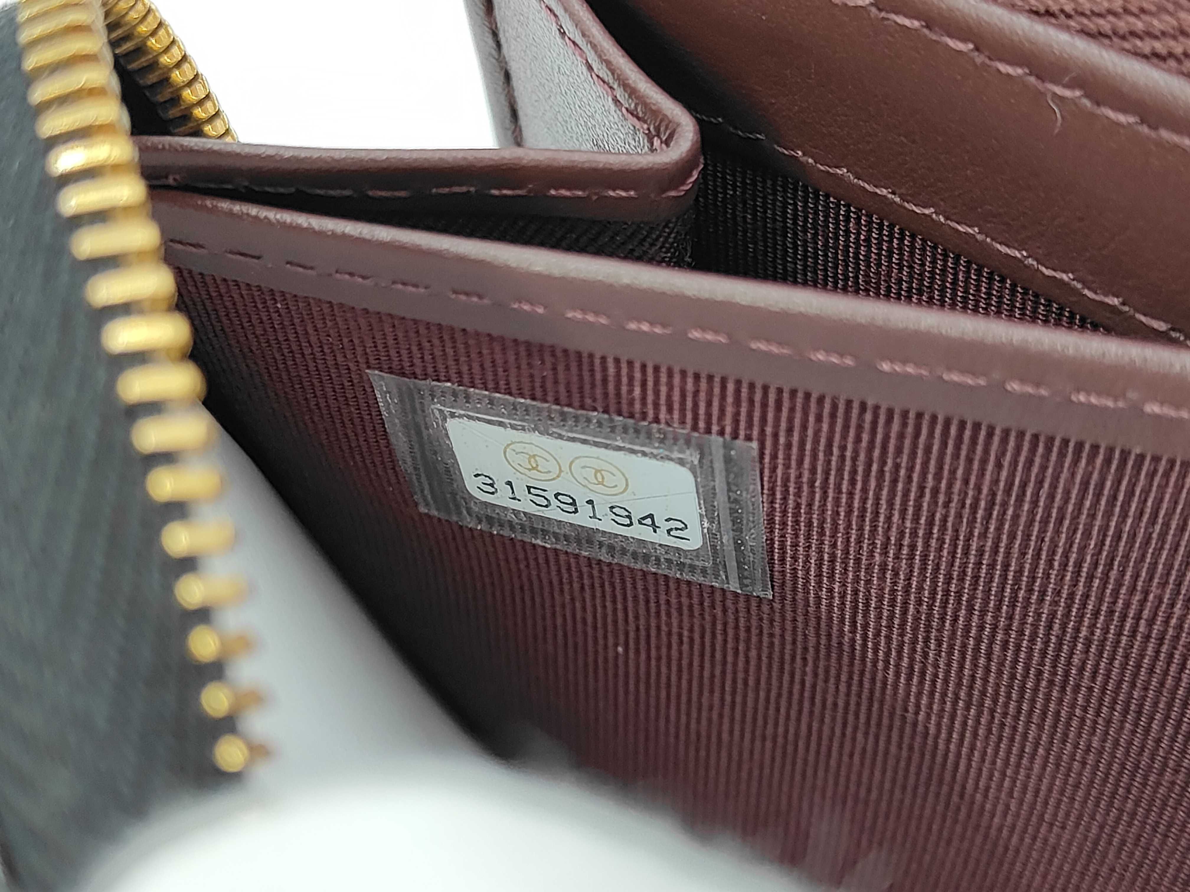 Matelasse Long Wallet Round Caviar G Hardware Black Wallet — view 7