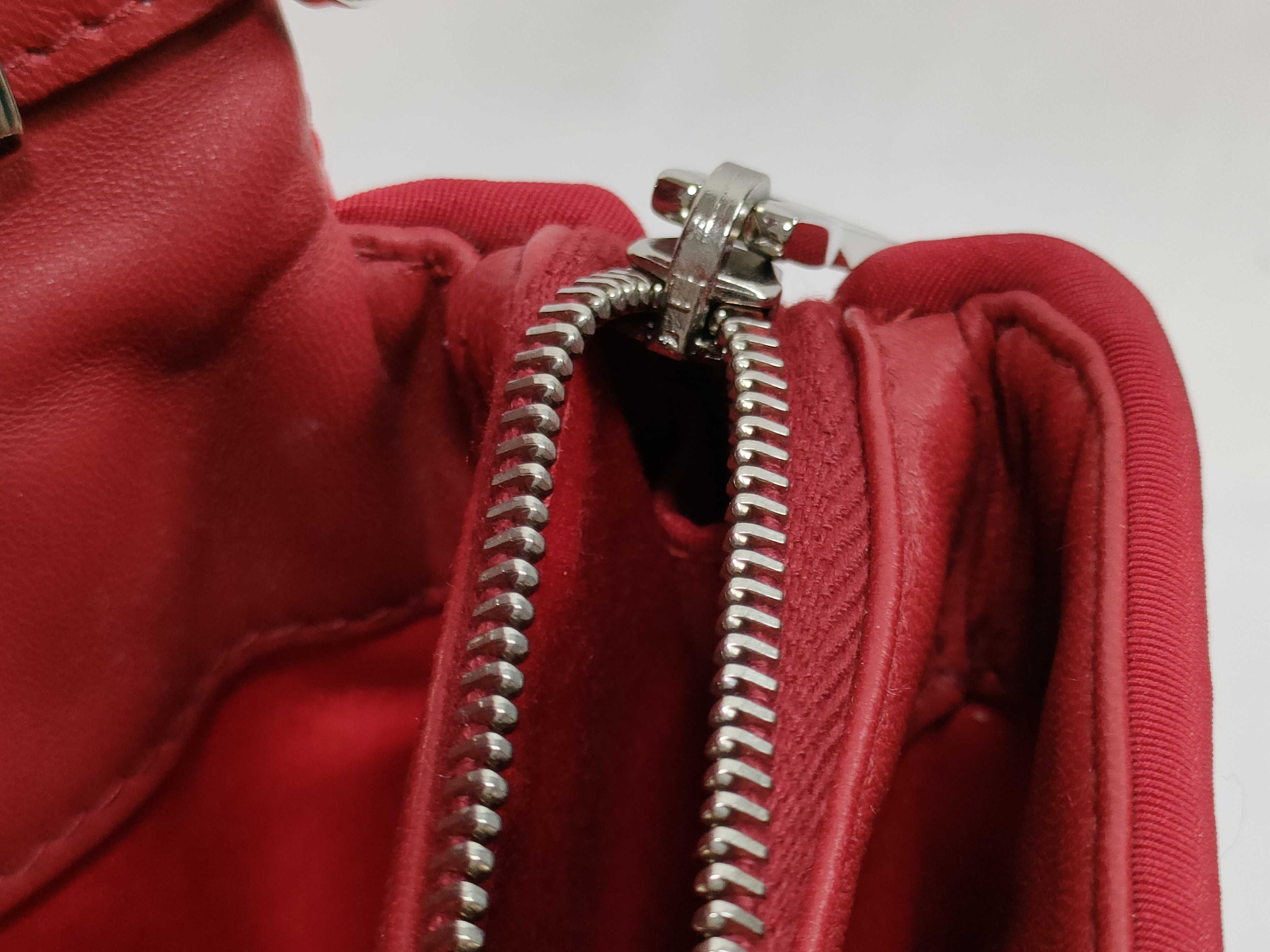 Matelassé Nappa Crystal Bijou Shoulder Bag Handbag Red Shoulder Bag — view 10