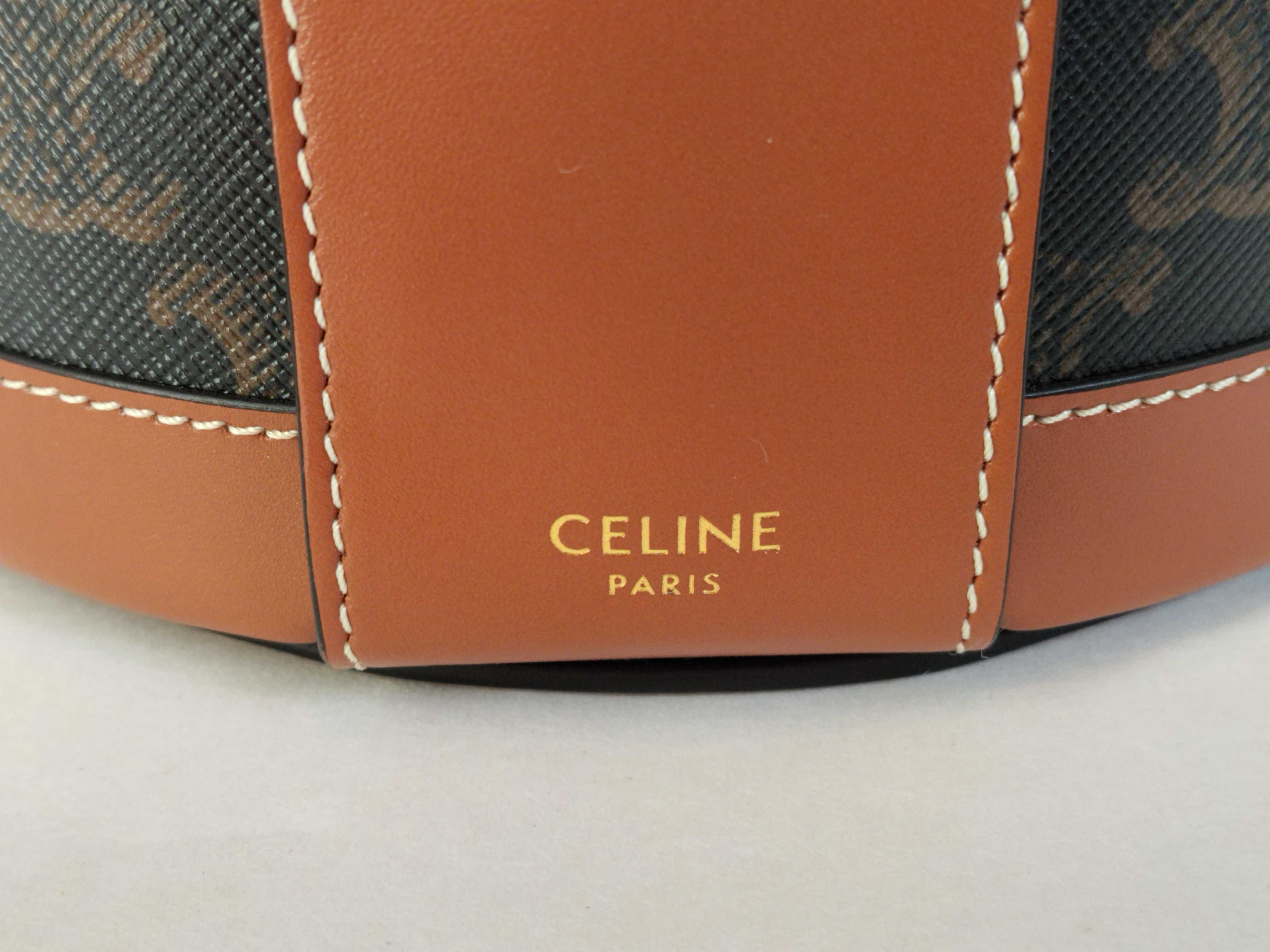 Triomphe Box Shoulder Bag — view 11