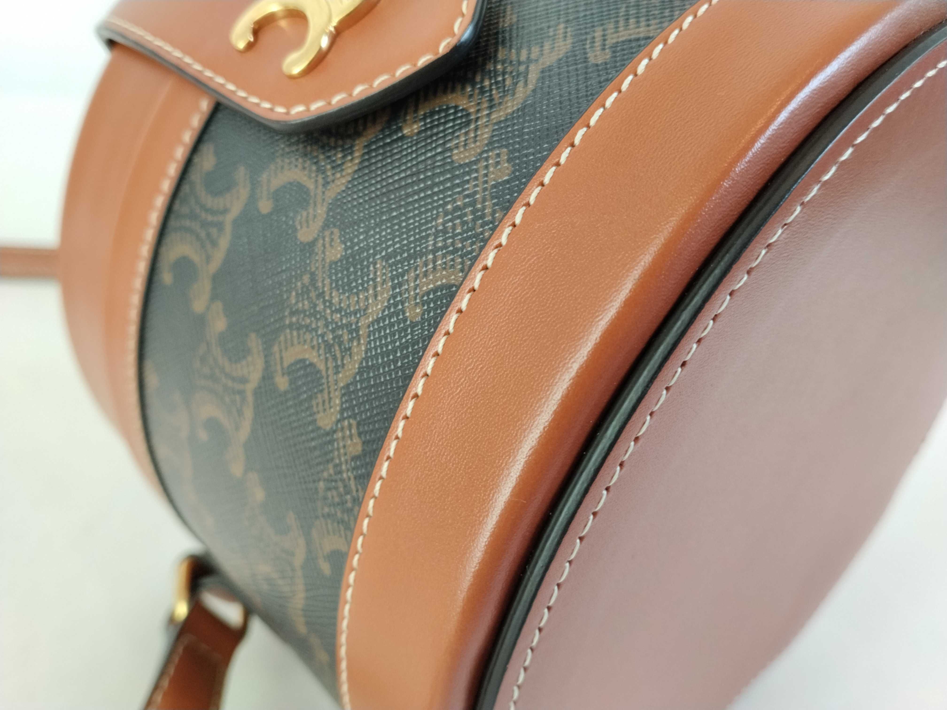 Triomphe Box Shoulder Bag — view 6