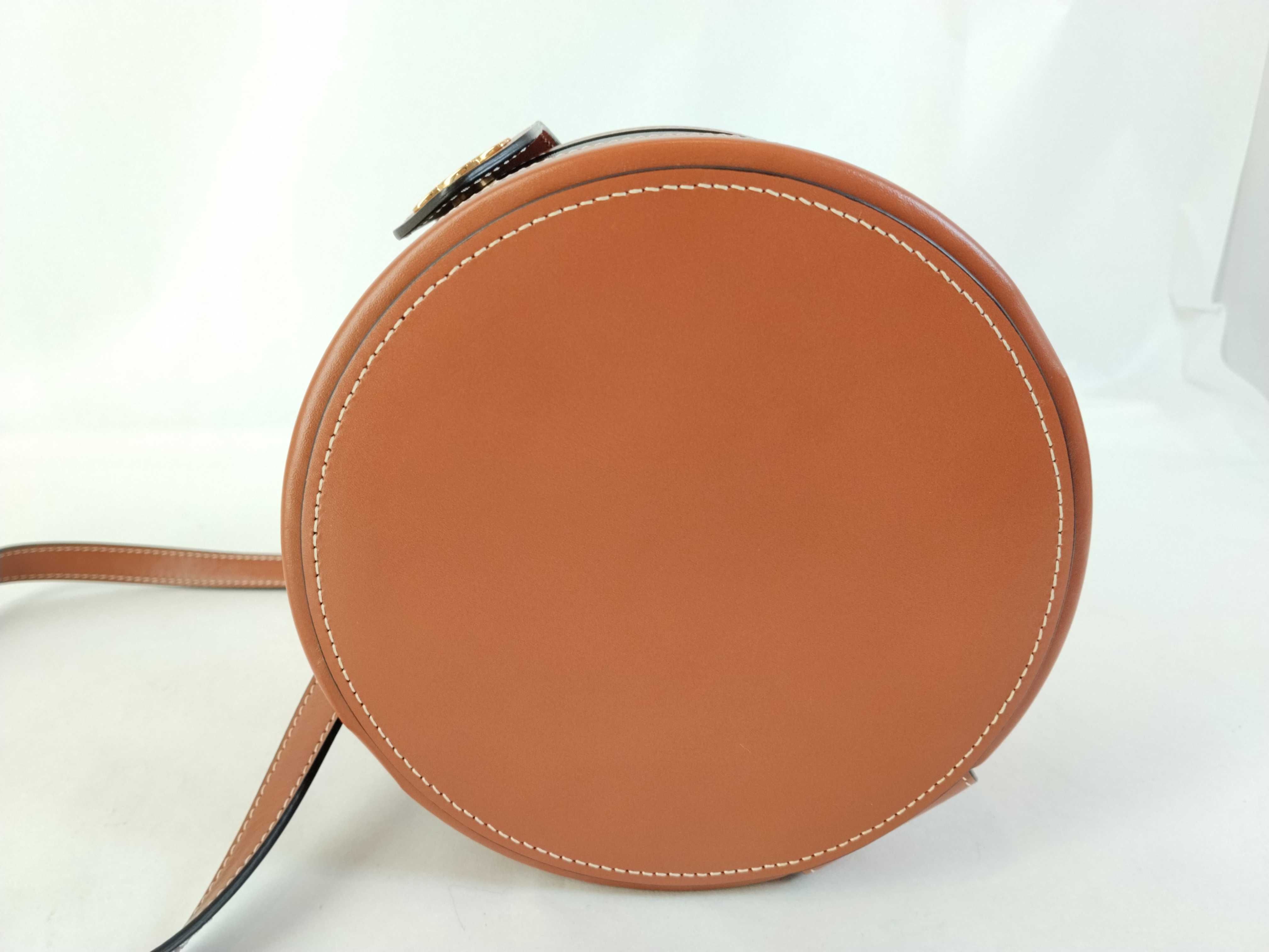 Triomphe Box Shoulder Bag — view 7