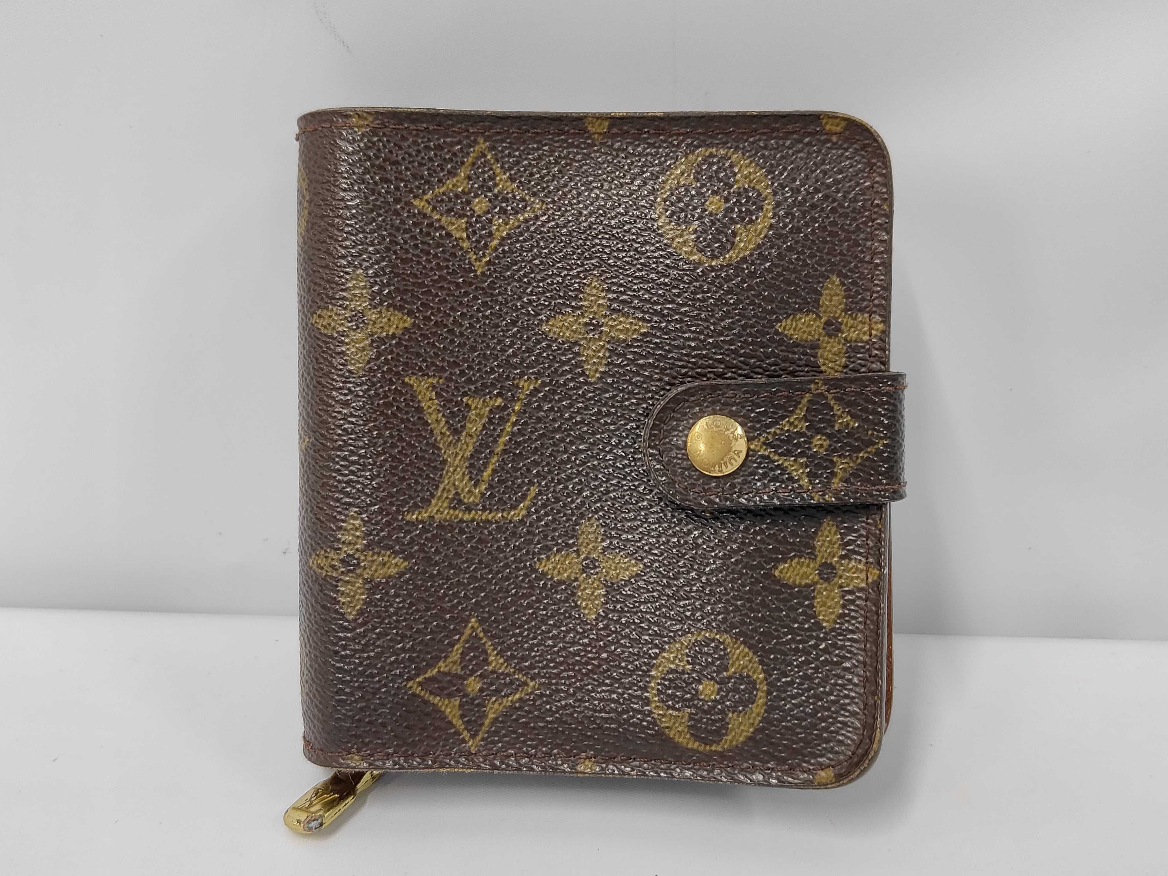 Monogram Compact Zip Wallet CA0033