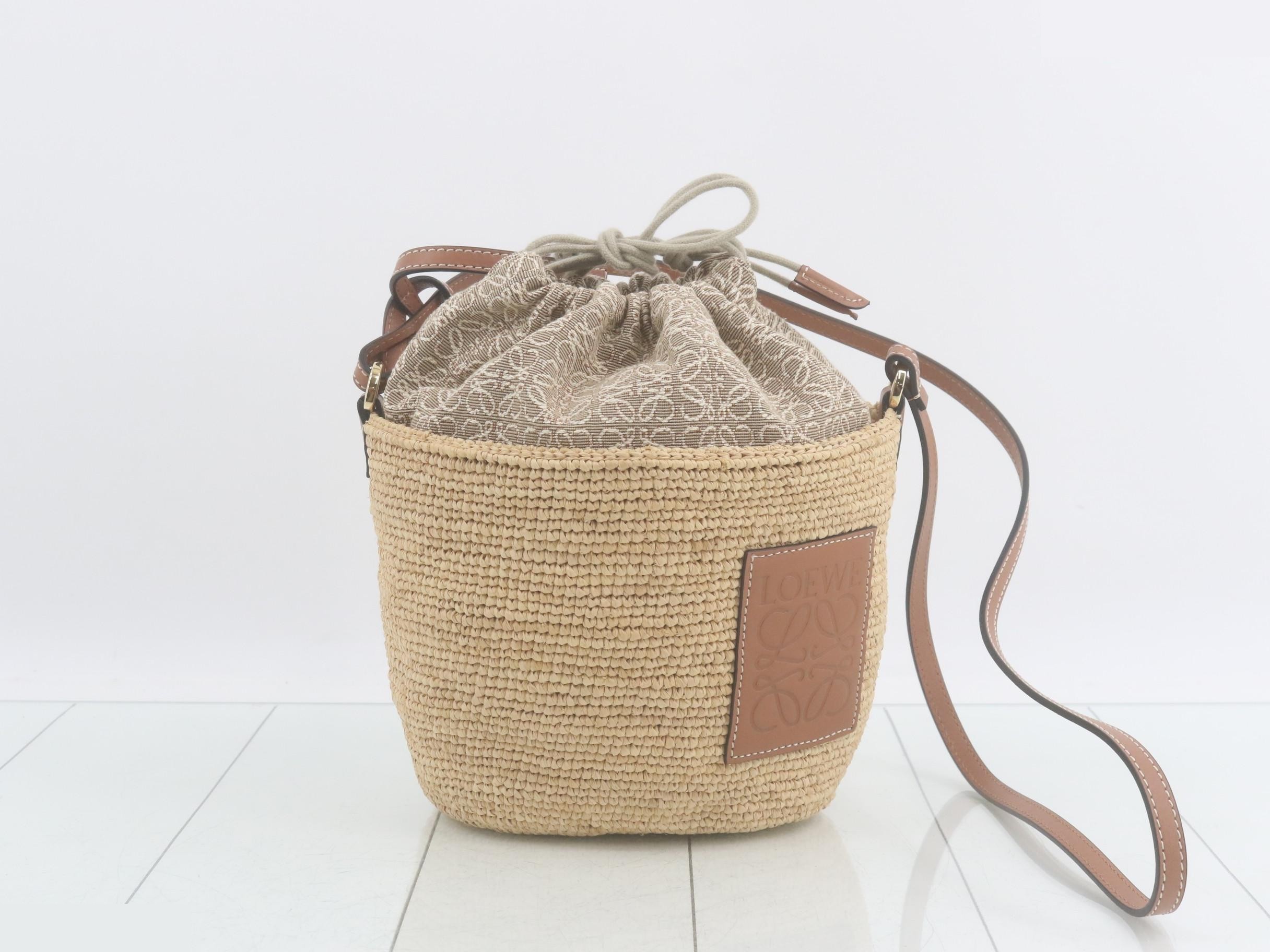 Pouch bag