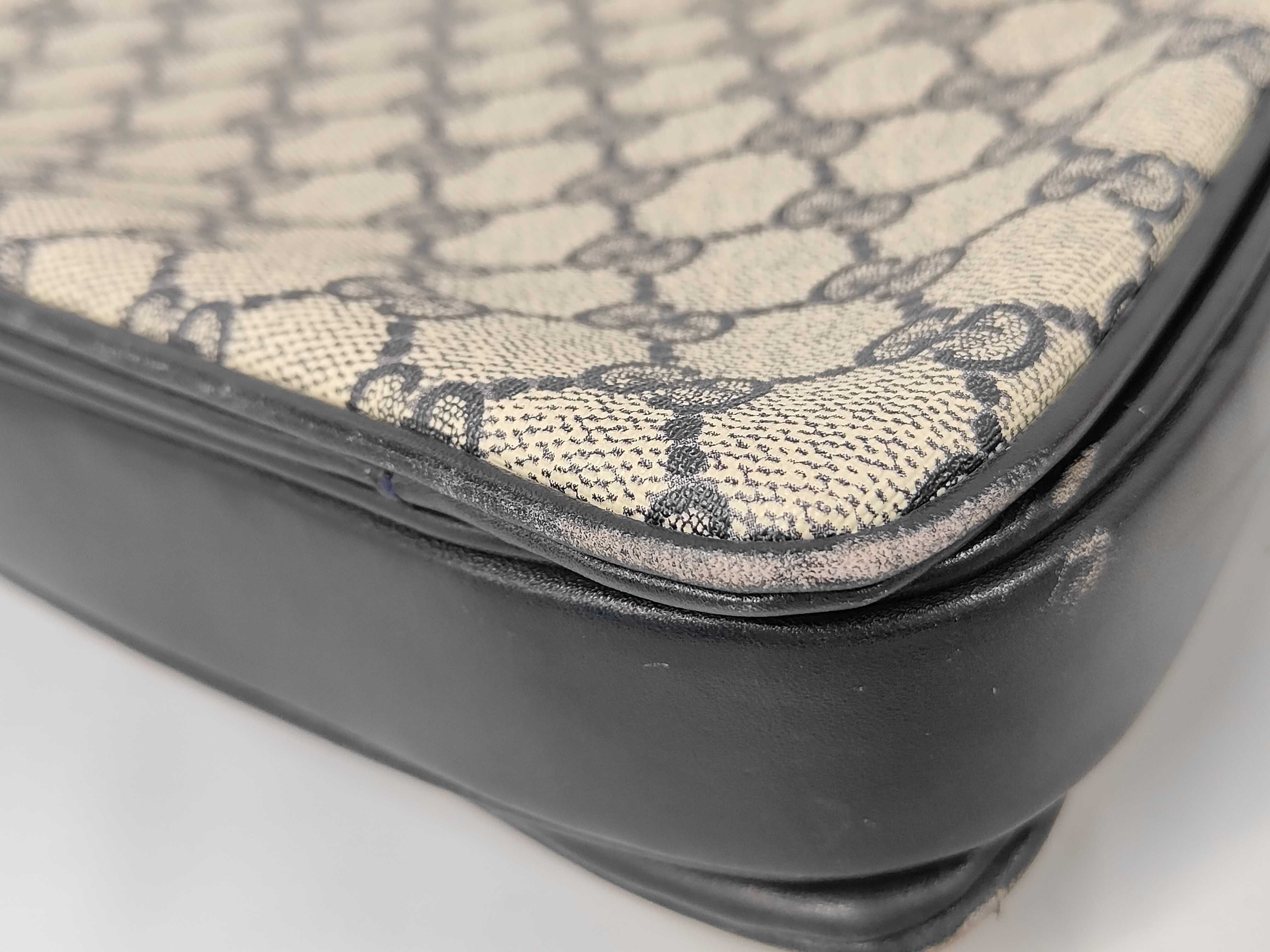 Old Gucci Shoulder Bag — view 4