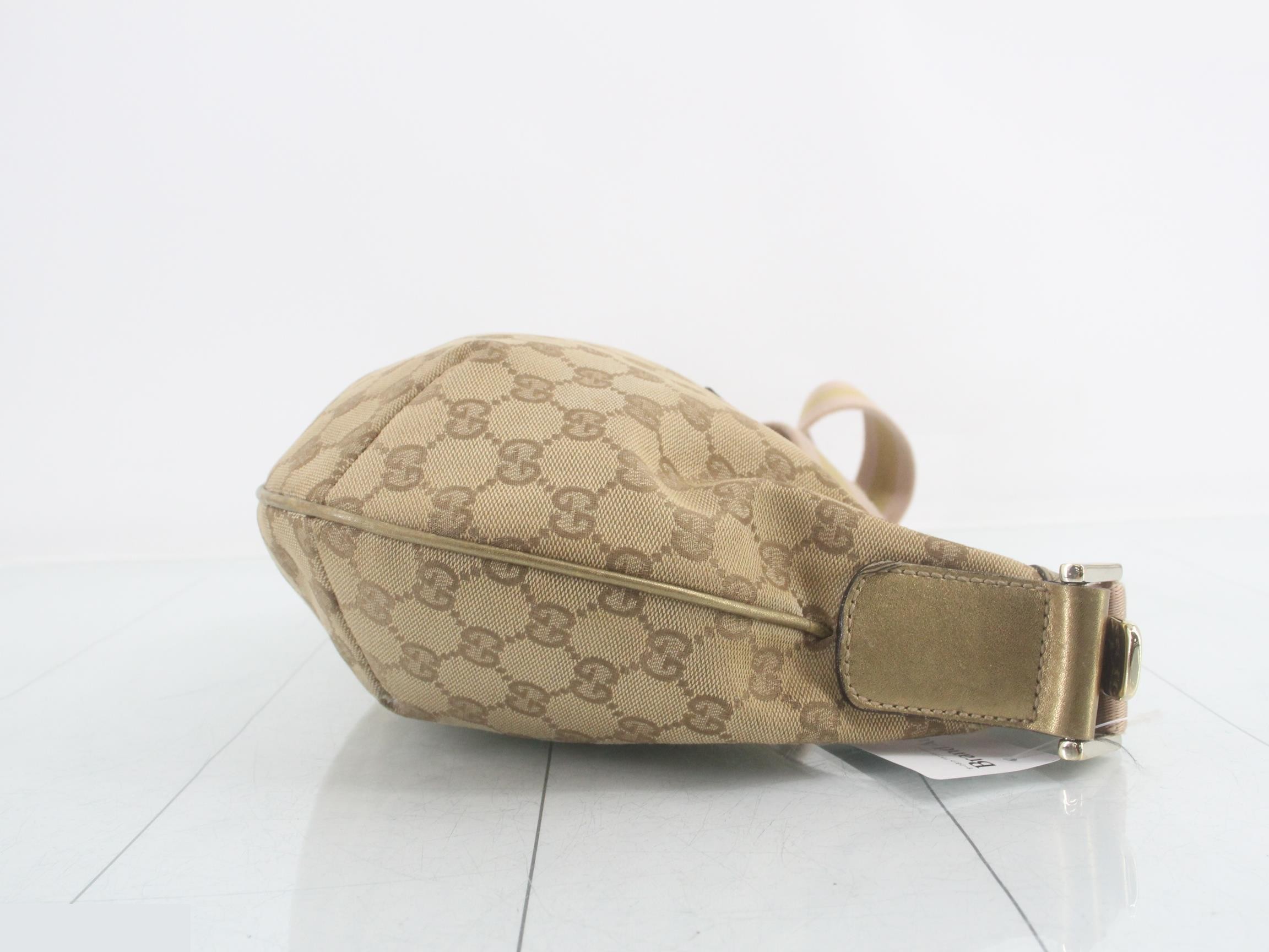 GG canvas shoulder bag — view 3