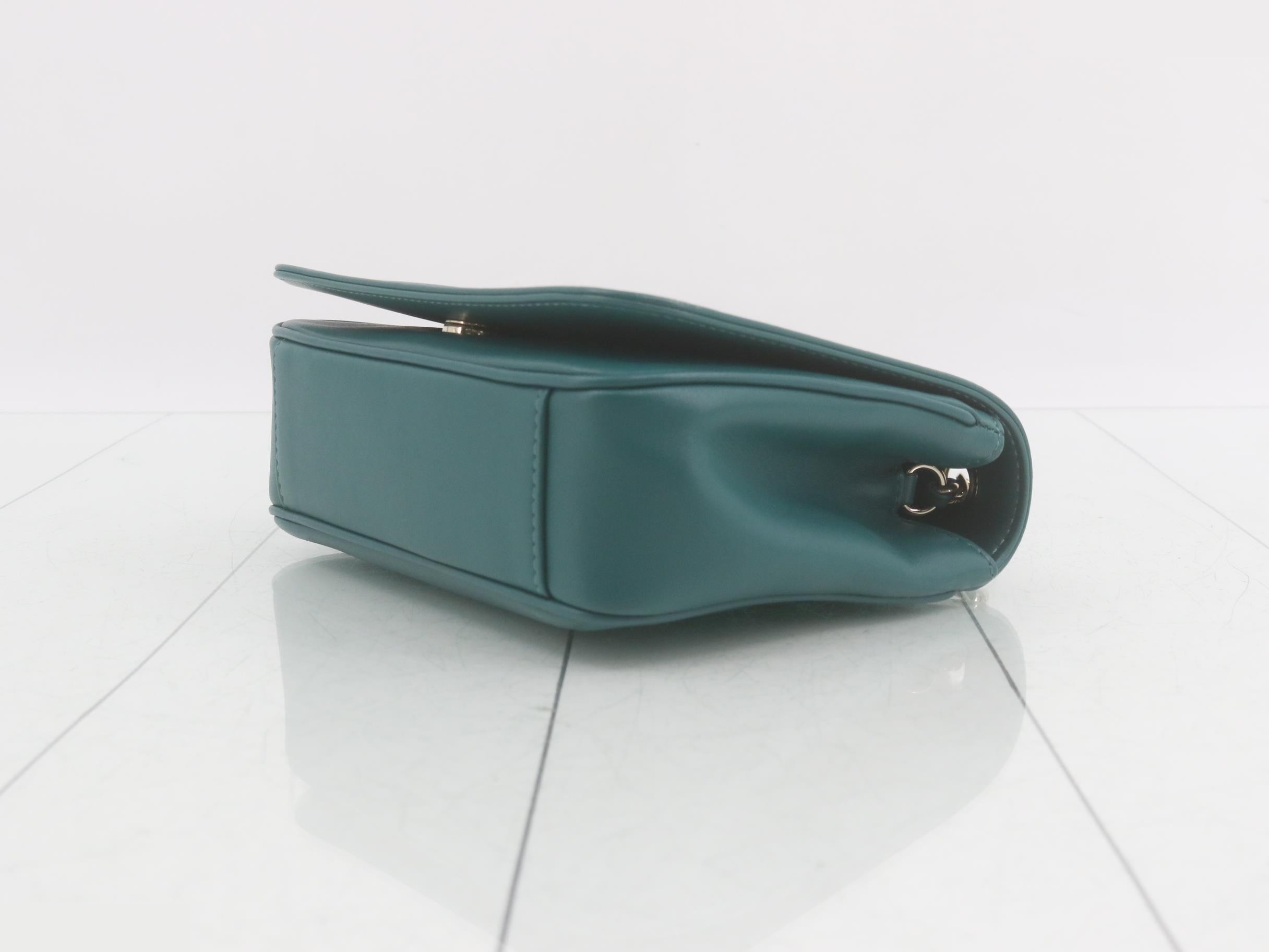 Leather Coco Mark Chain Shoulder Bag (Green) — view 6